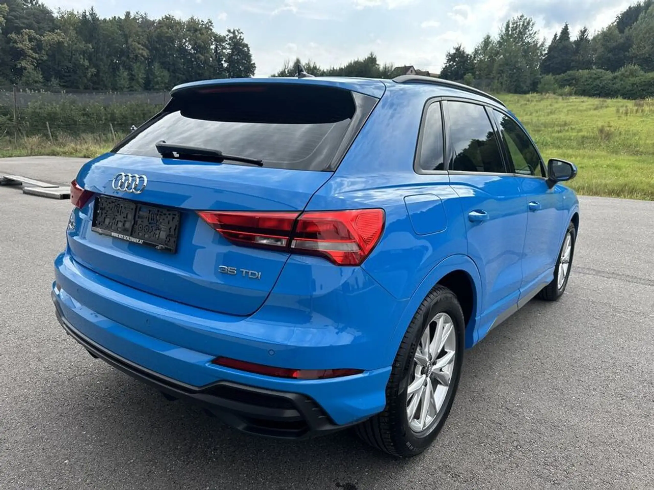 Audi - Q3