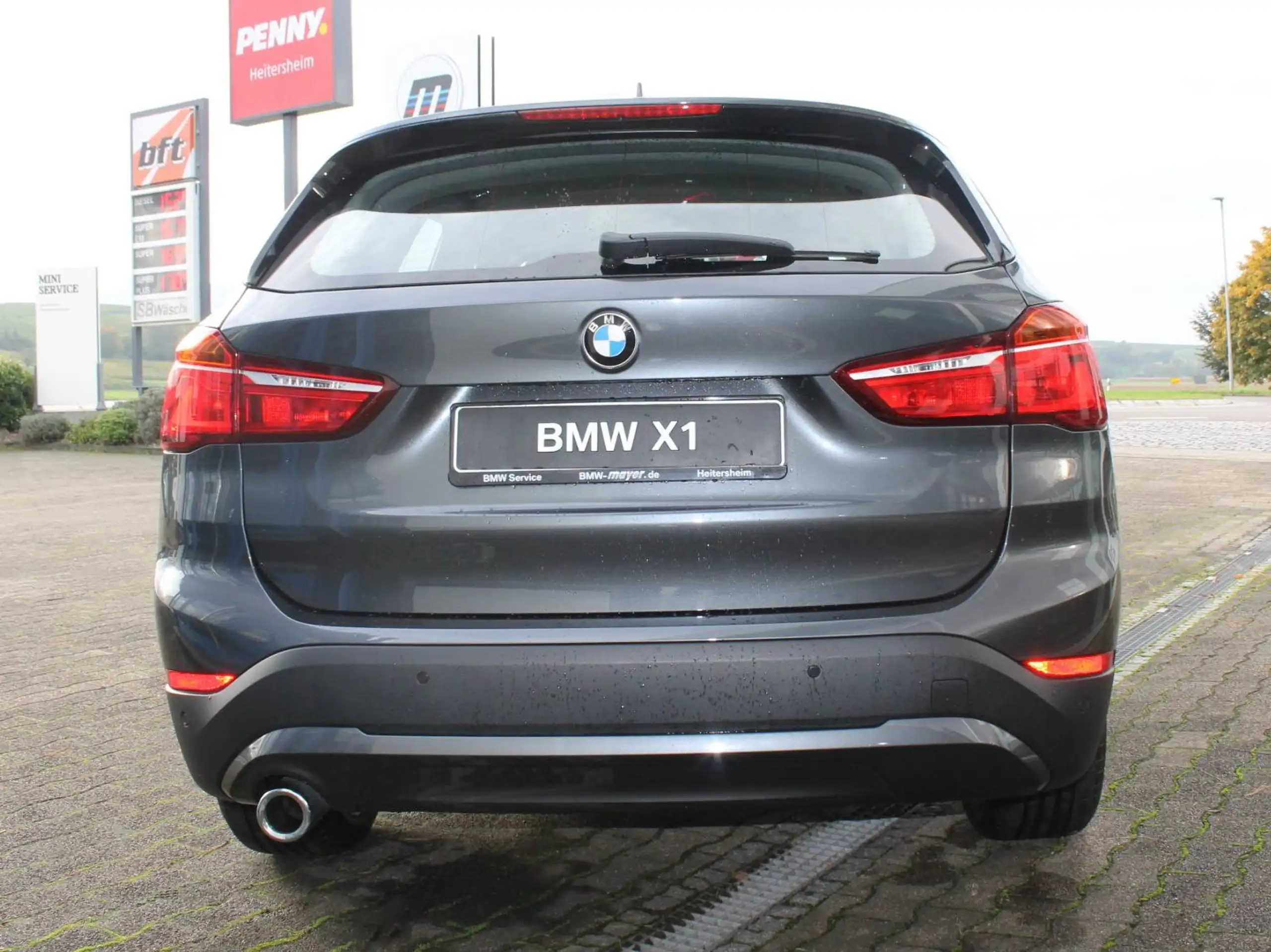 BMW - X1