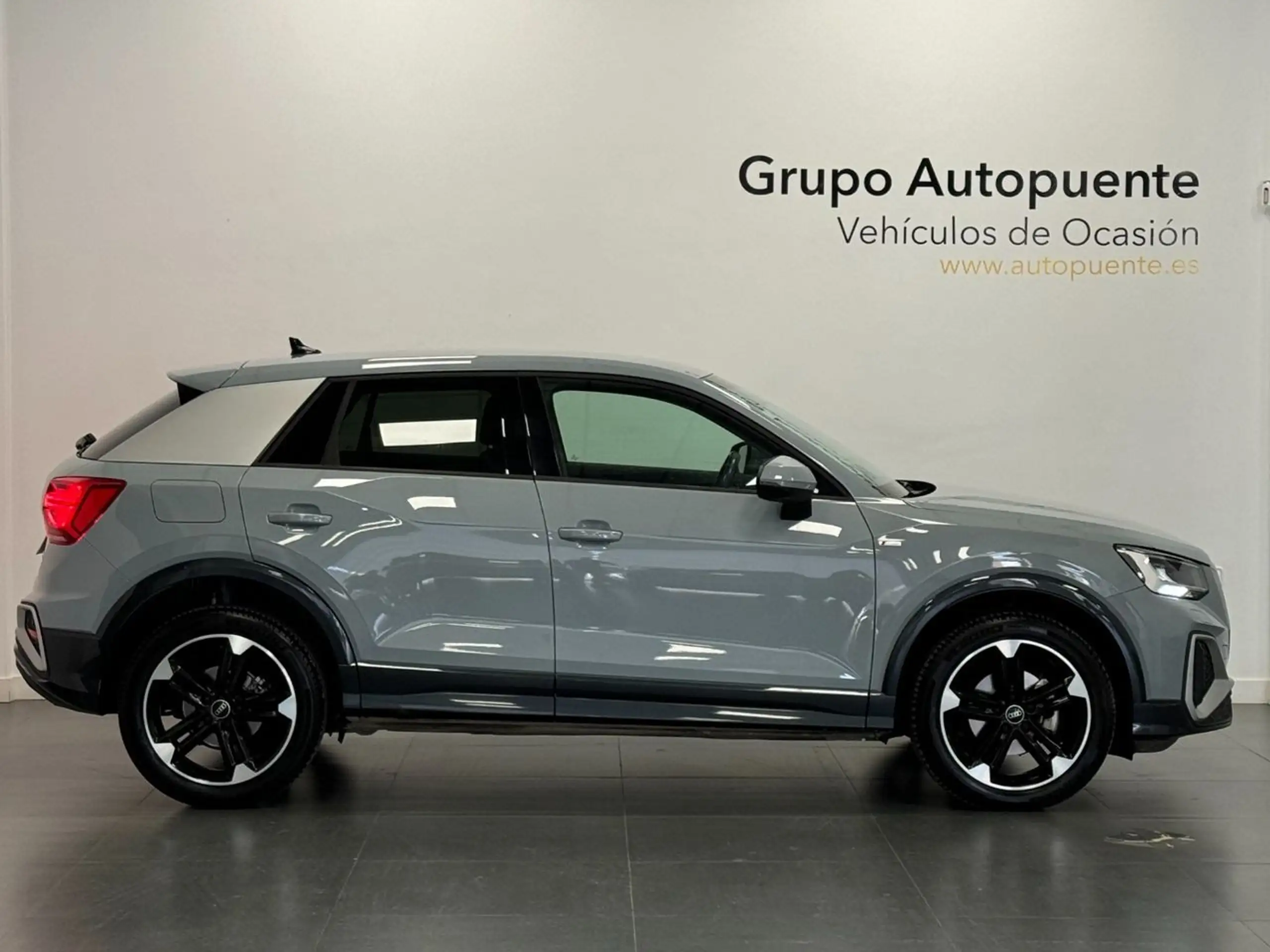 Audi - Q2