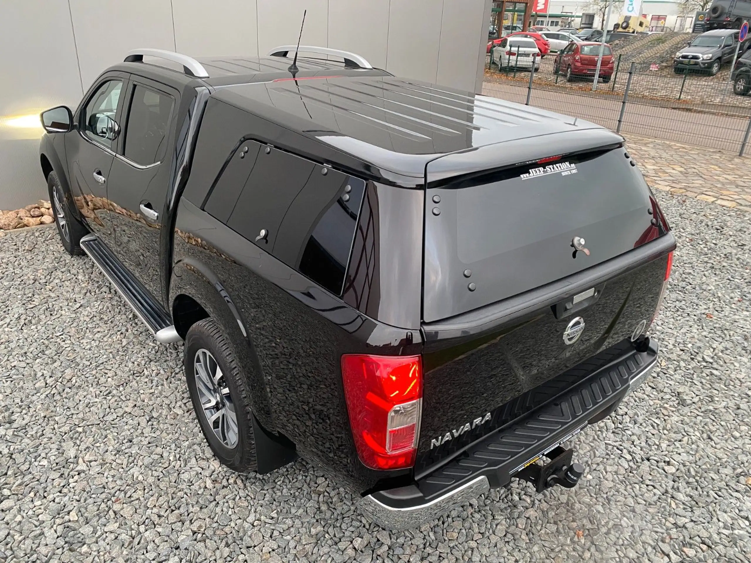 Nissan - Navara