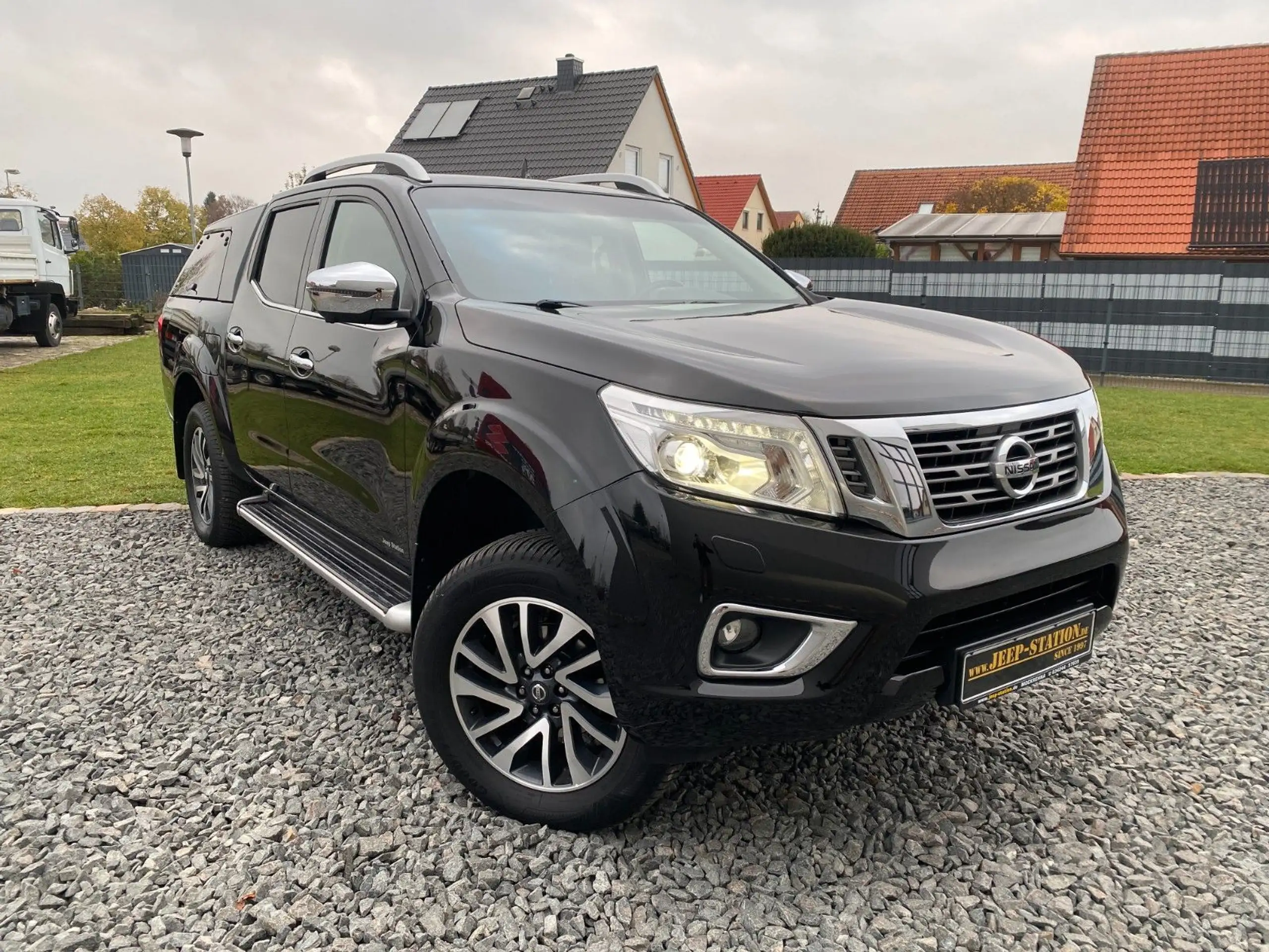 Nissan - Navara