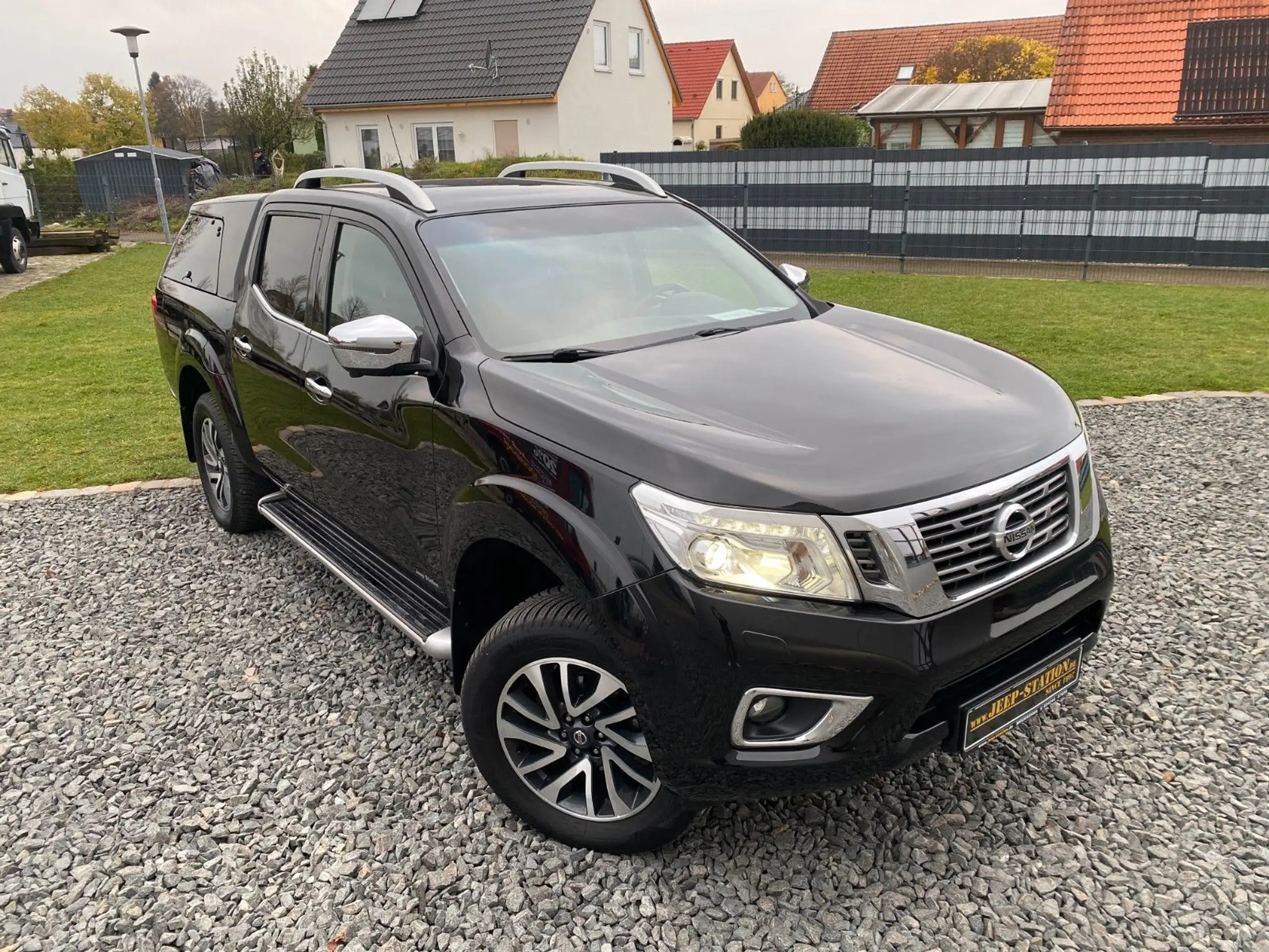 Nissan - Navara