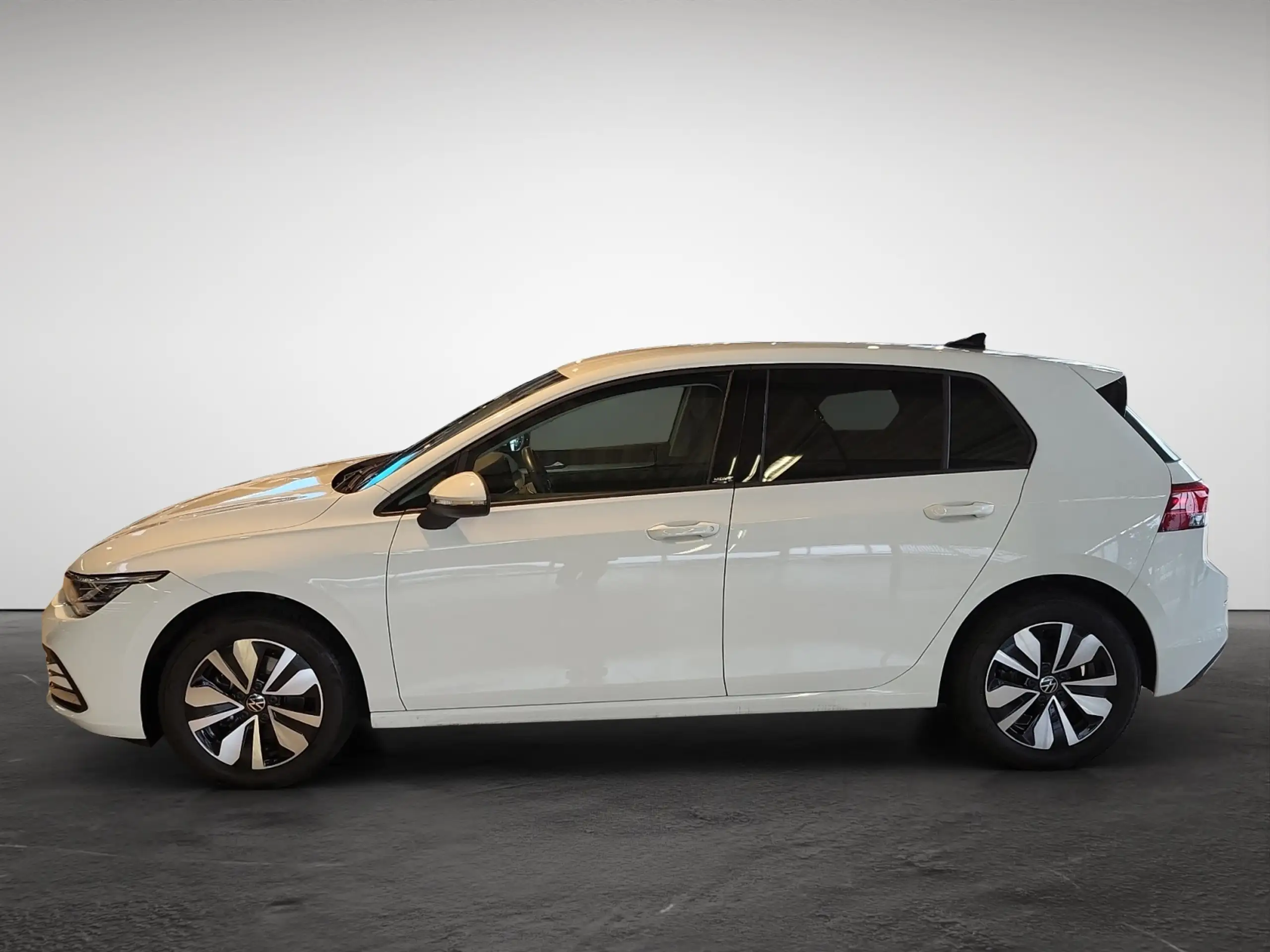 Volkswagen - Golf