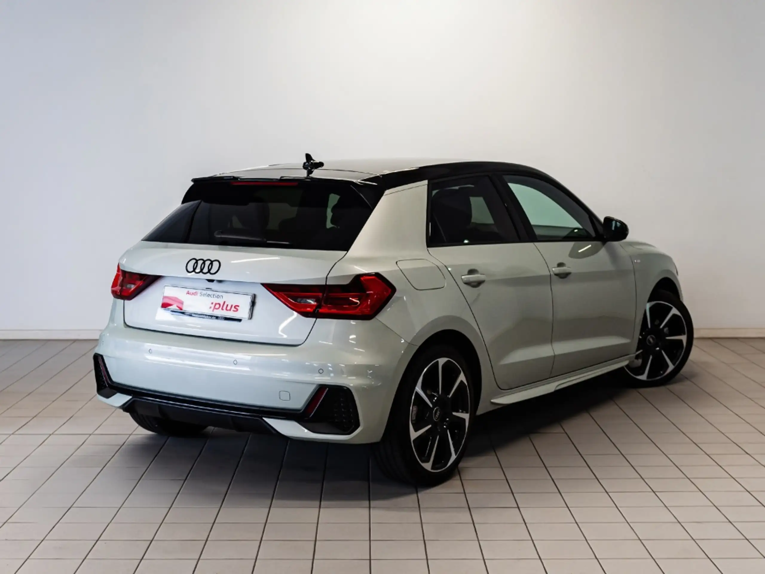 Audi - A1