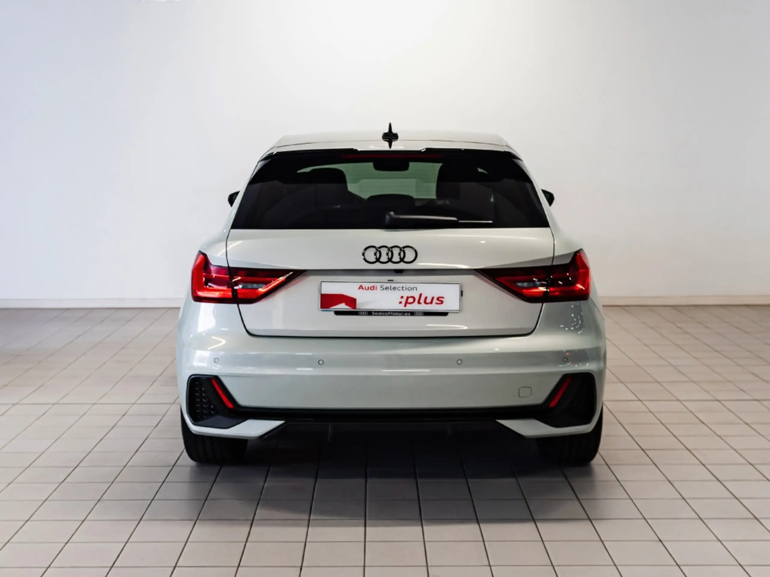 Audi - A1