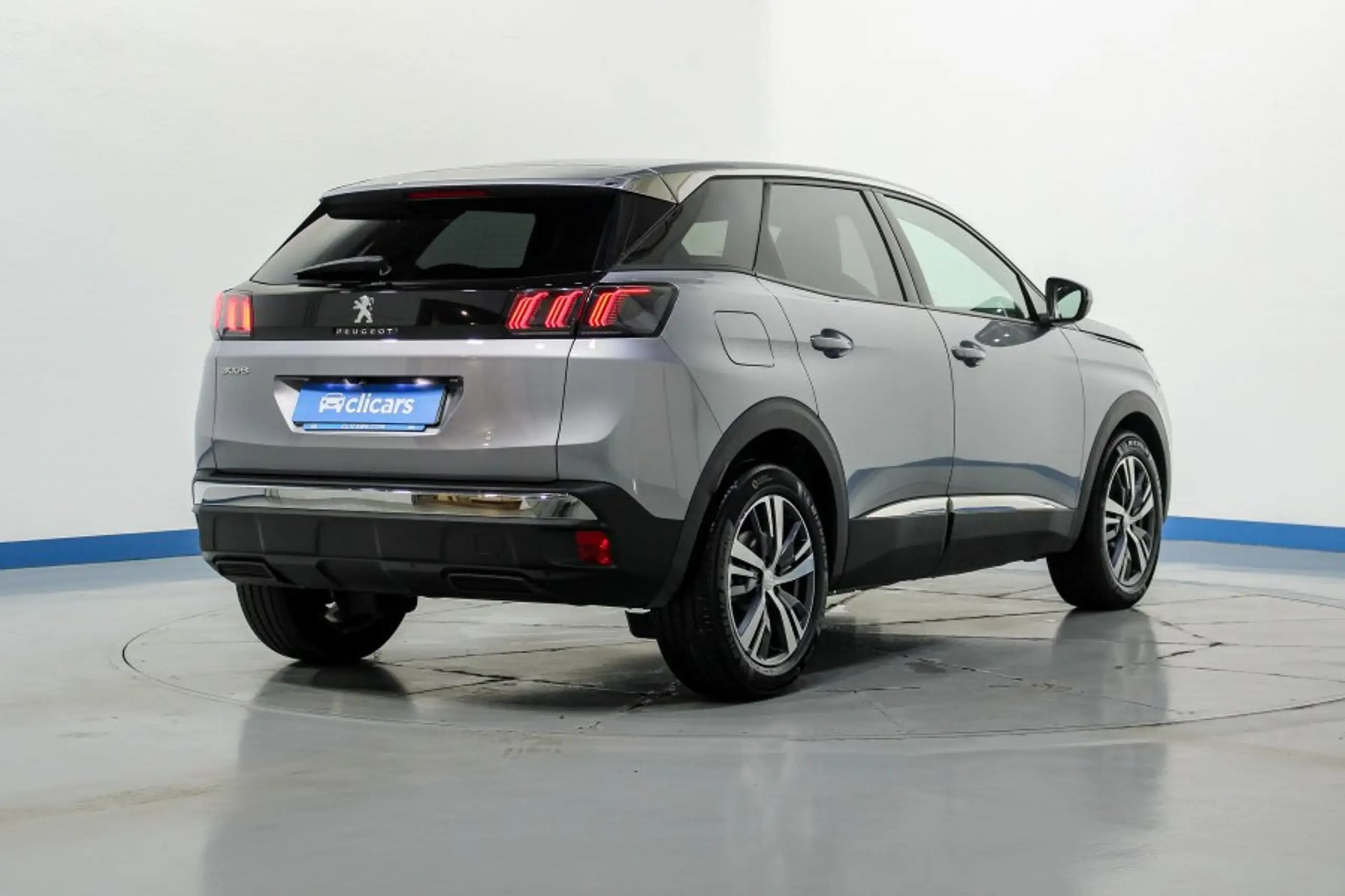 Peugeot - 3008