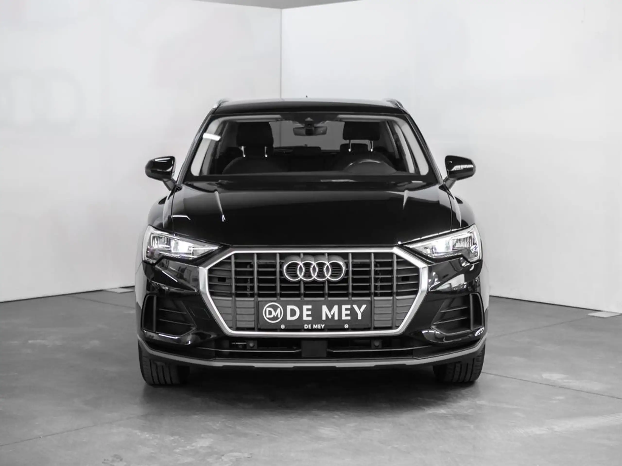 Audi - Q3