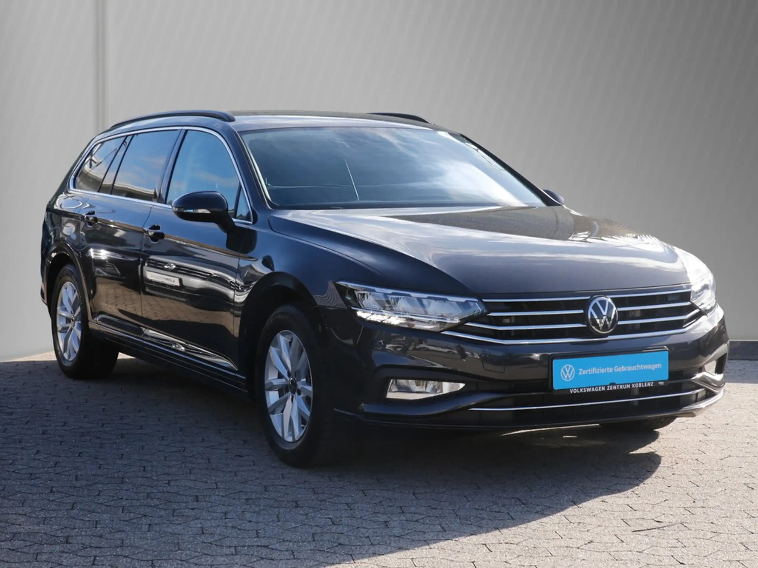 Volkswagen - Passat Variant