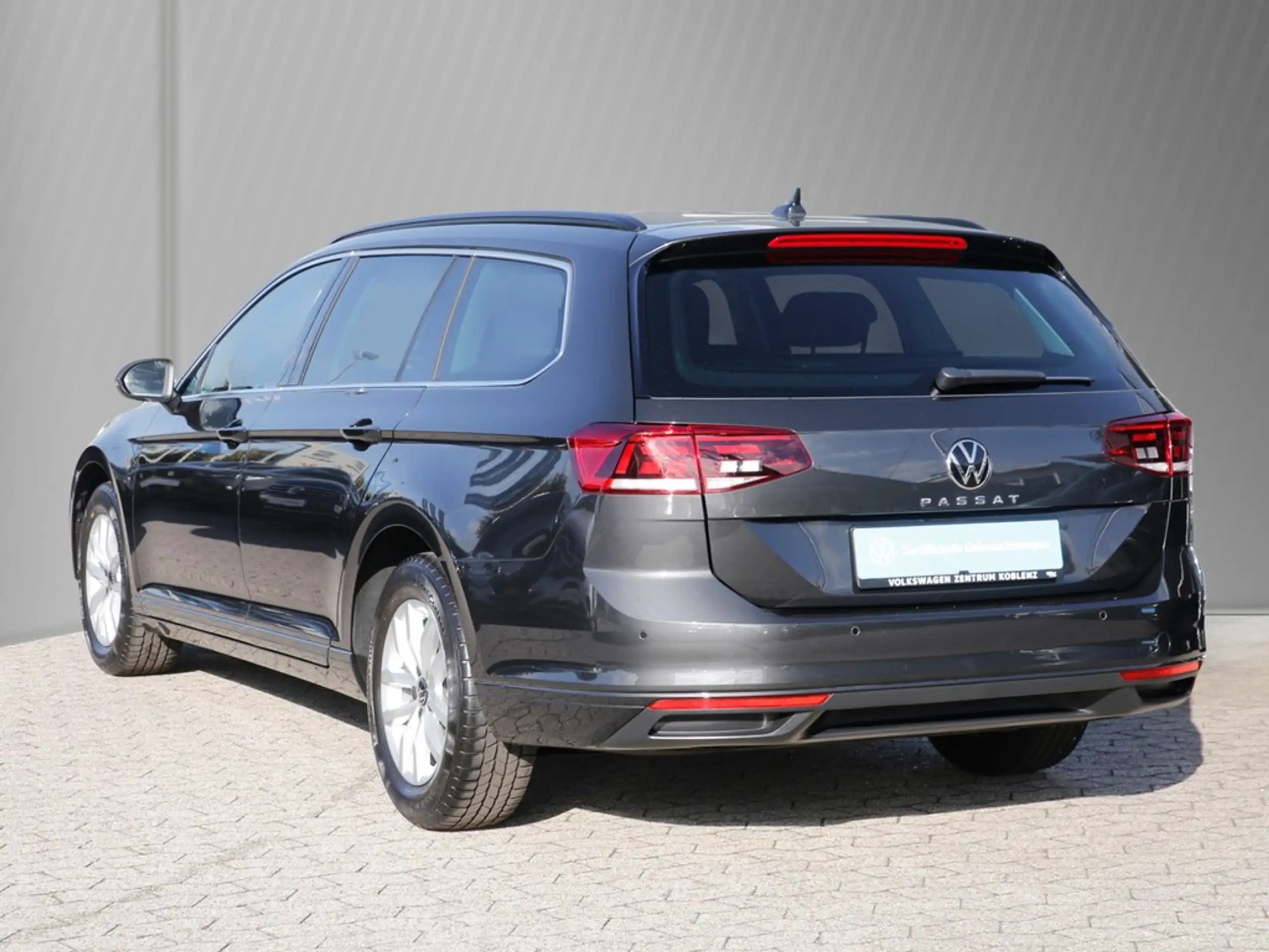 Volkswagen - Passat Variant