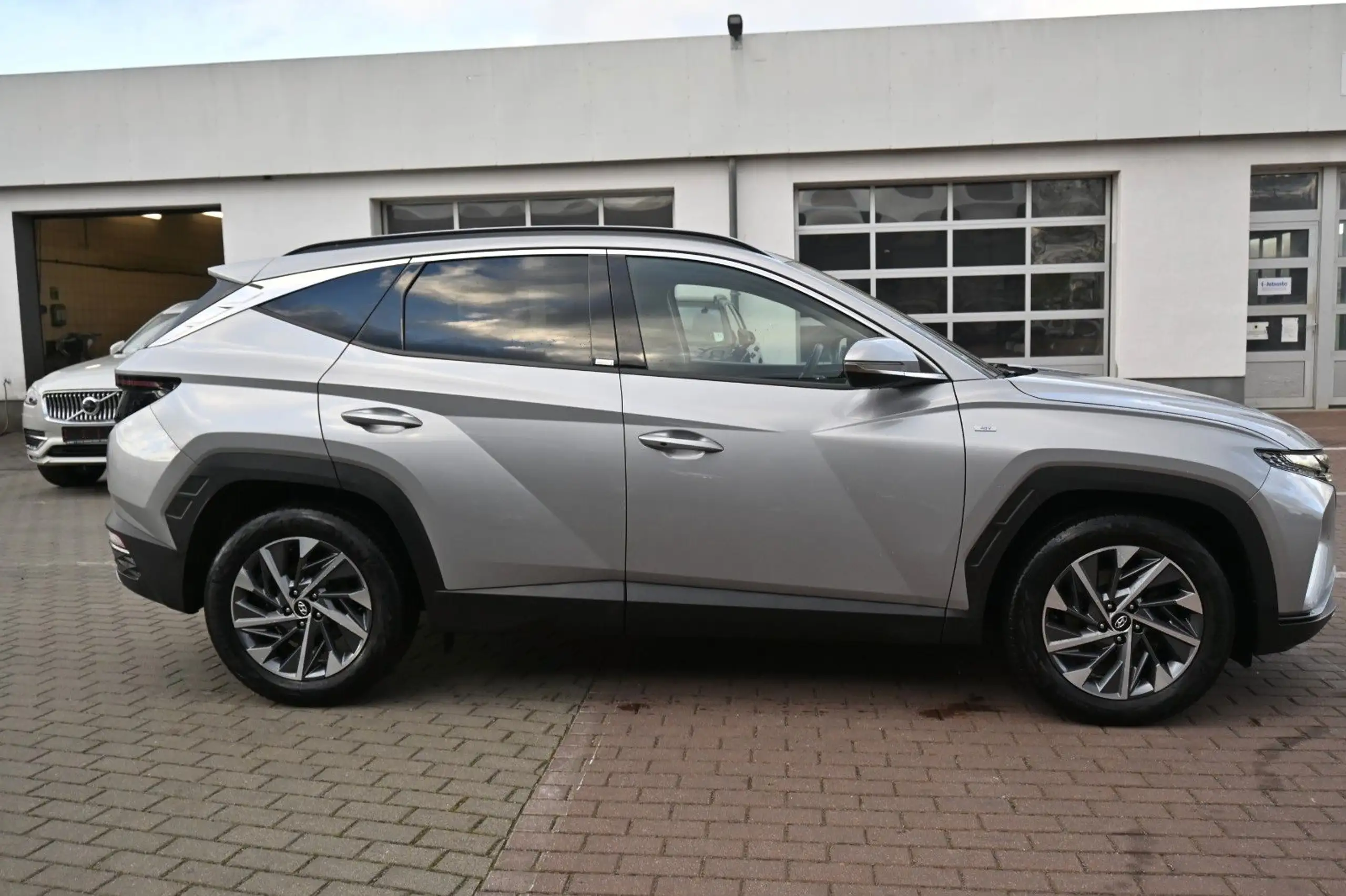 Hyundai - TUCSON