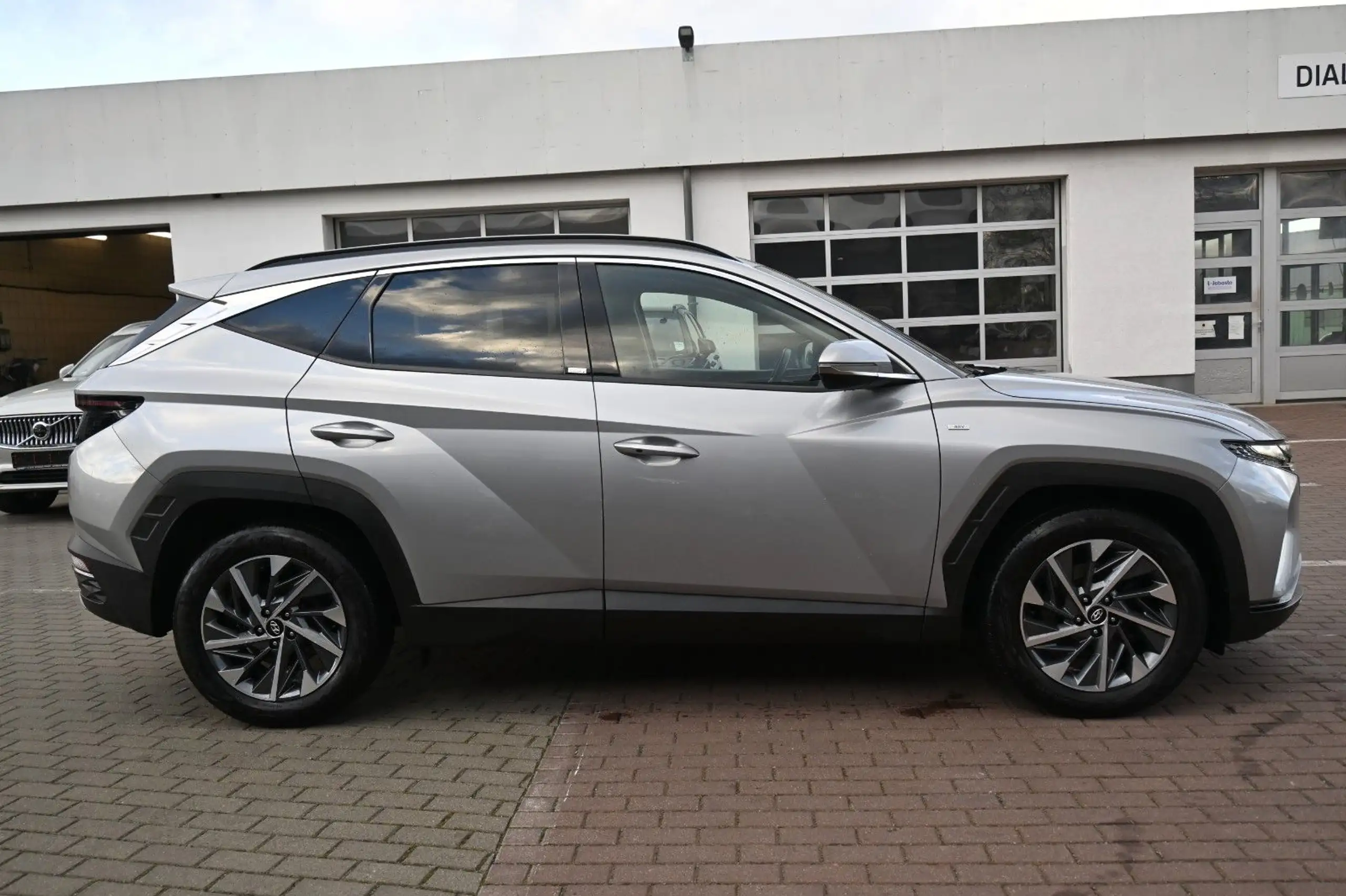 Hyundai - TUCSON