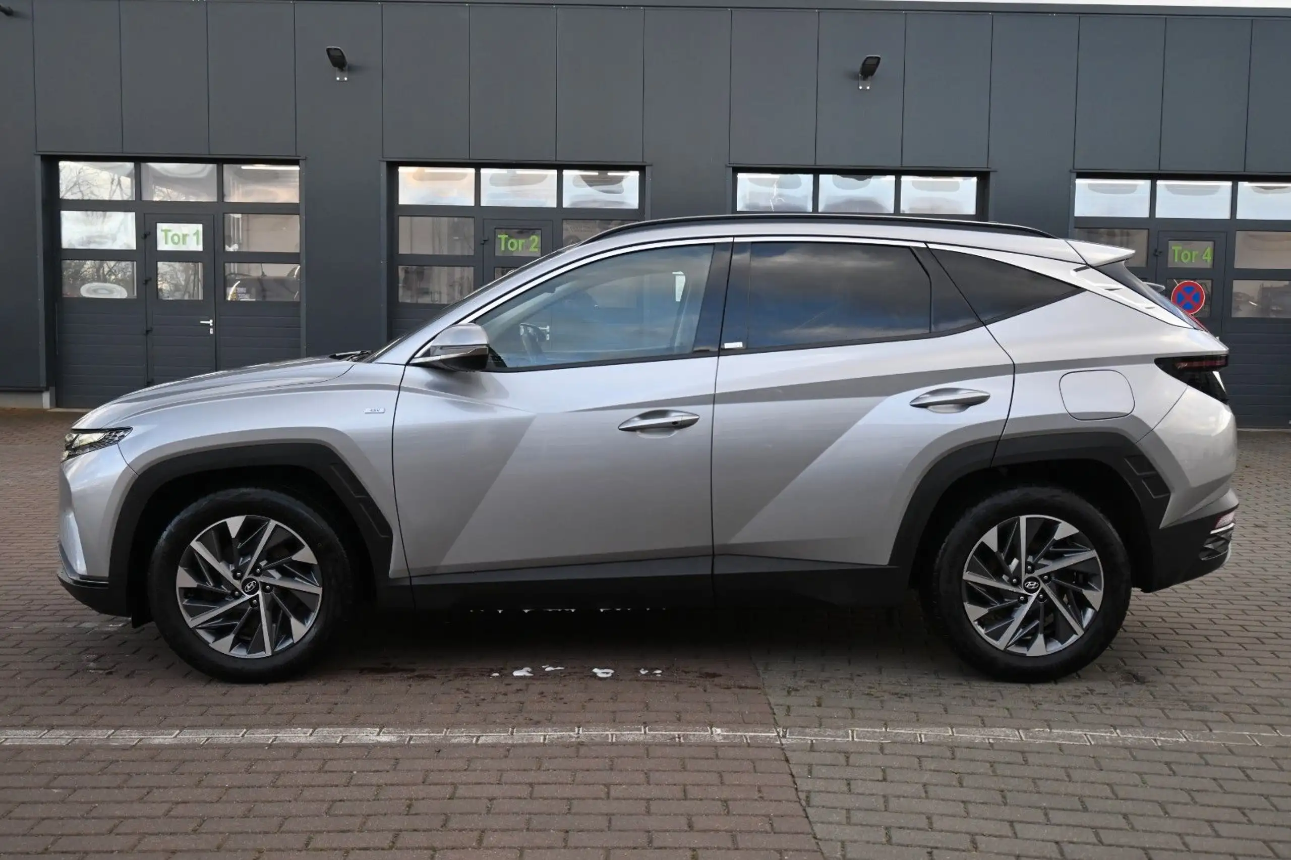 Hyundai - TUCSON