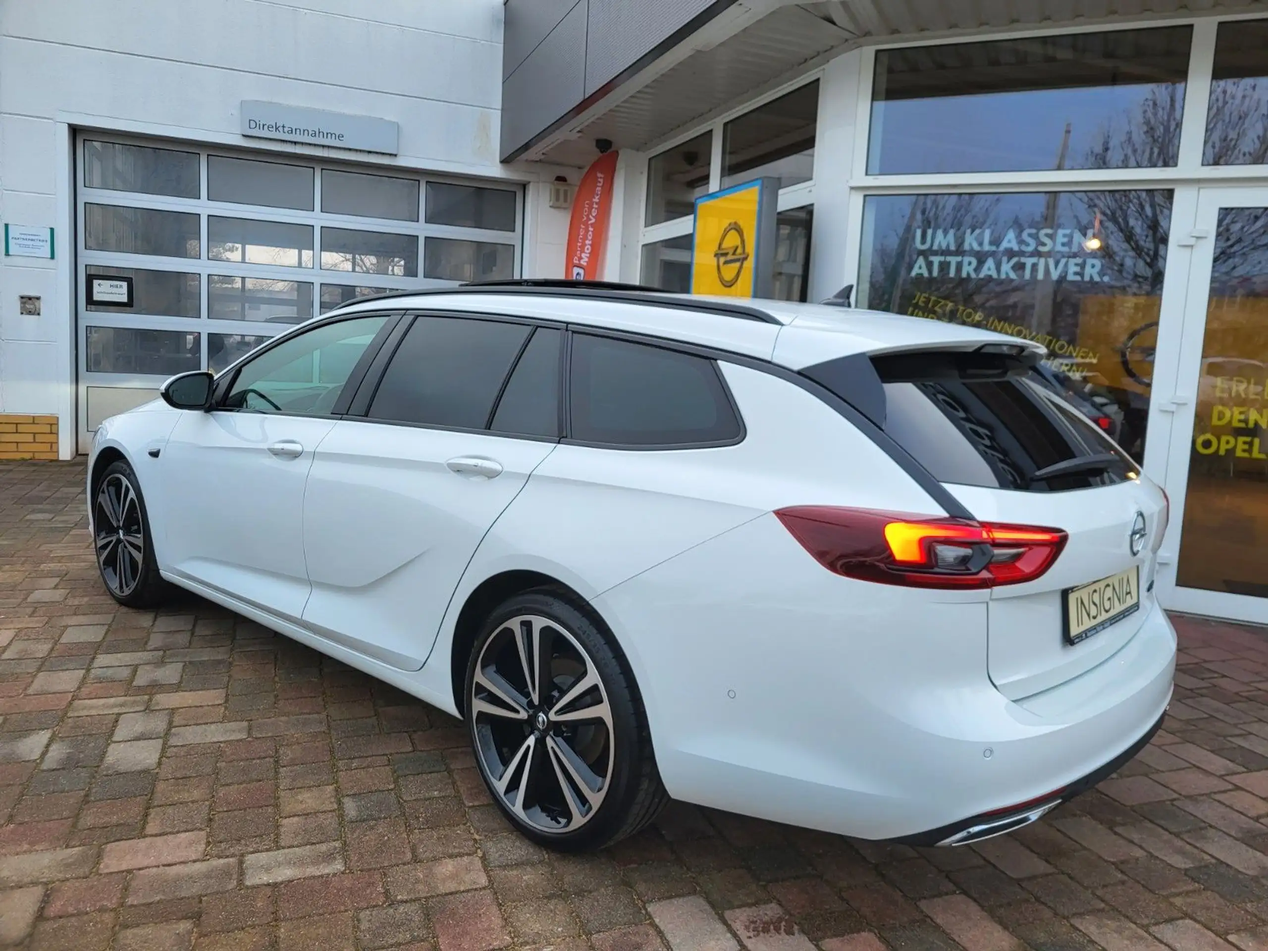 Opel - Insignia