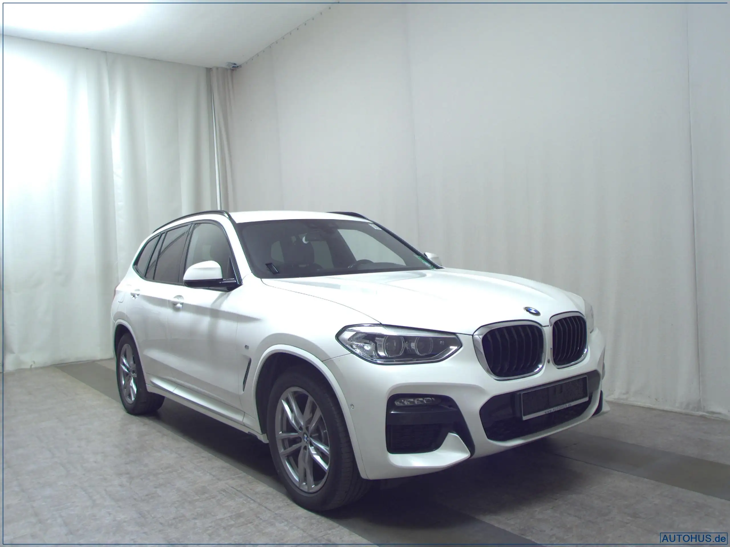 BMW - X3