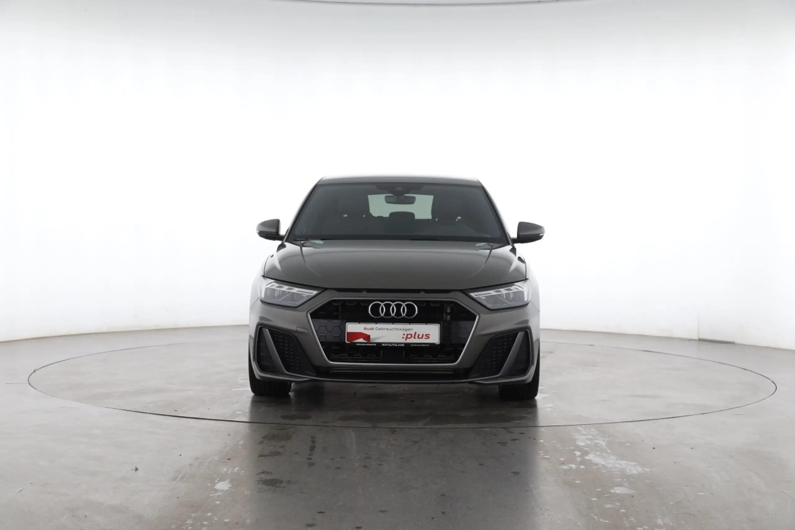 Audi - A1