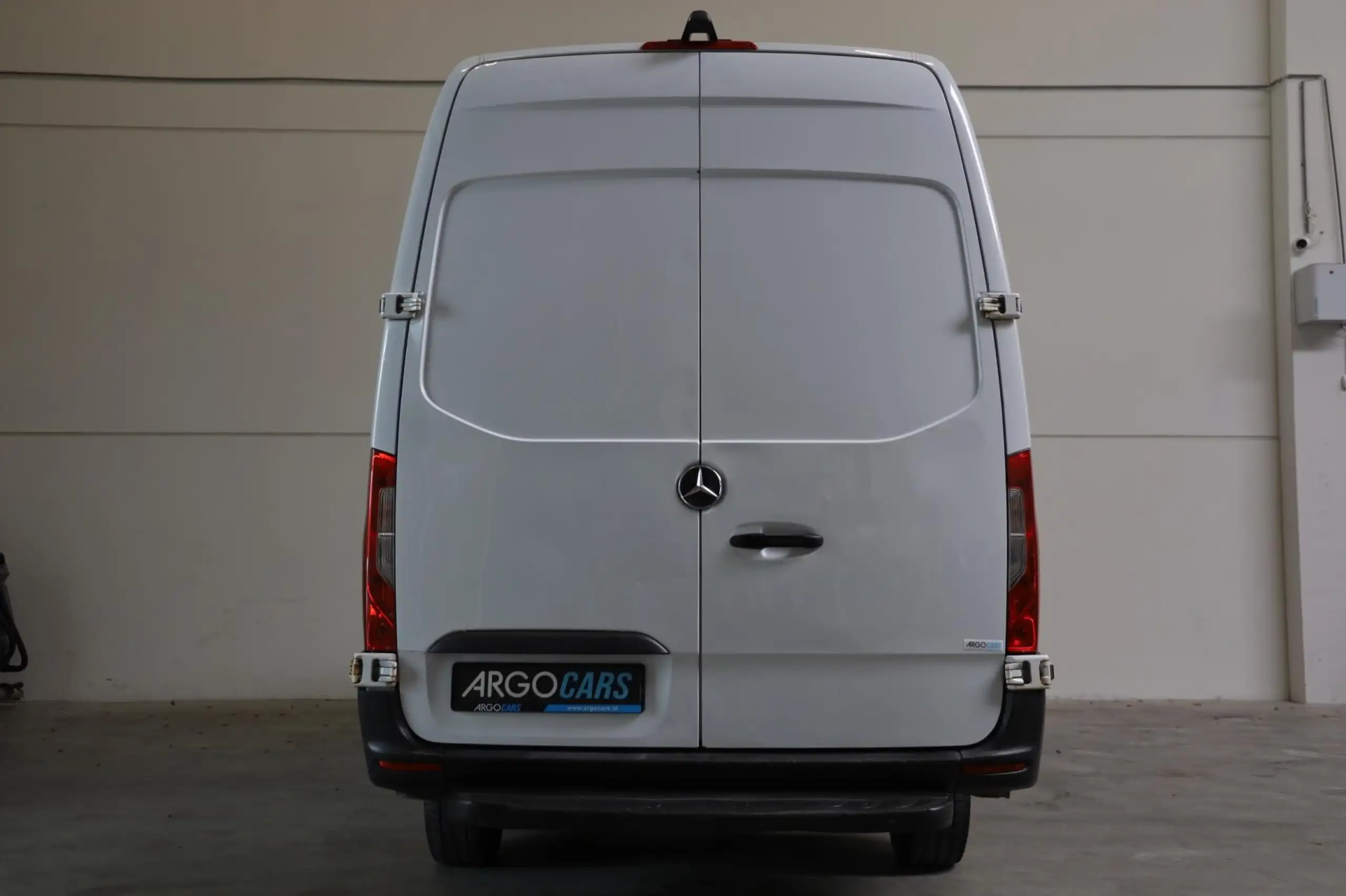 Mercedes-Benz - Sprinter