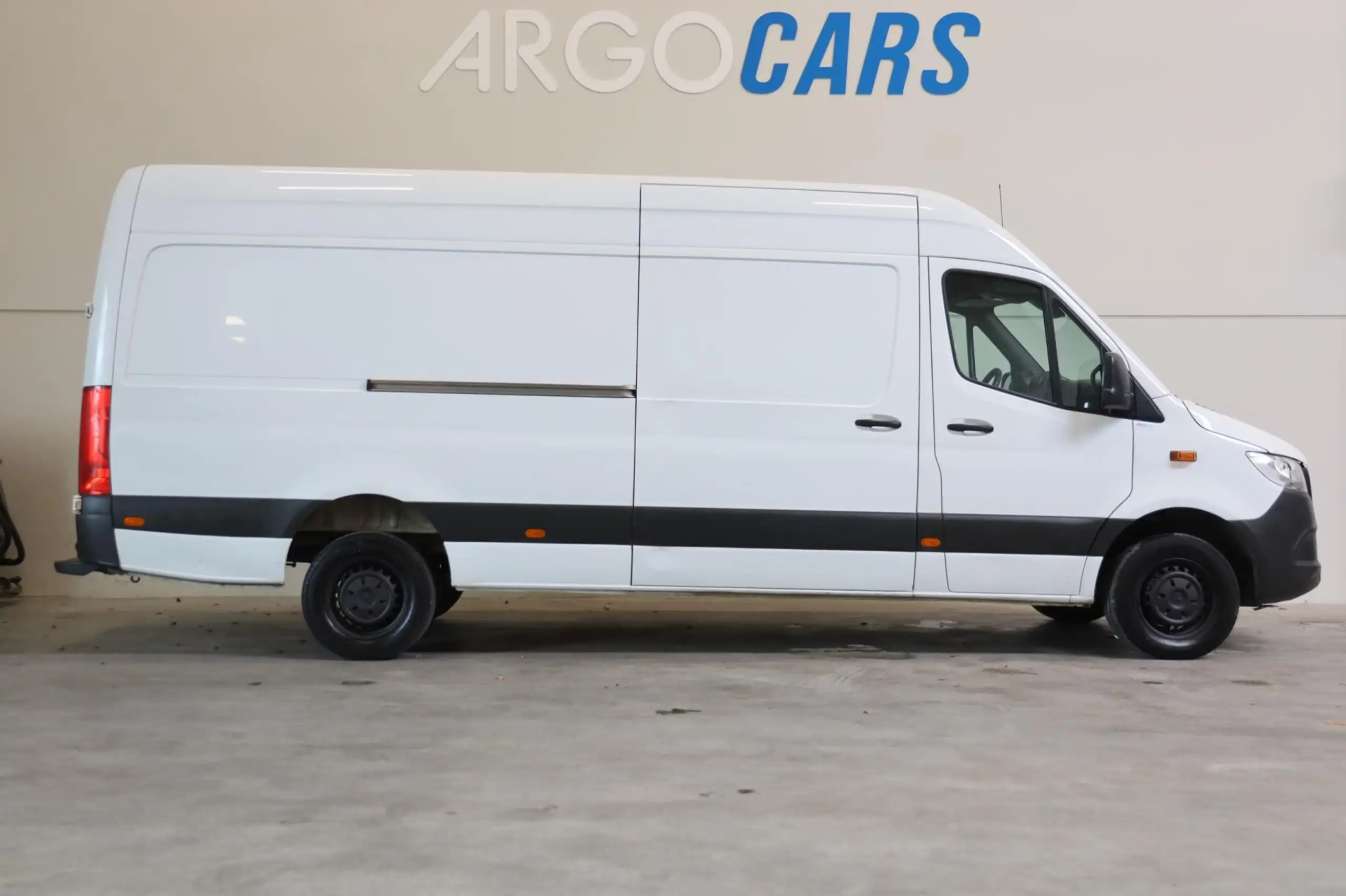 Mercedes-Benz - Sprinter