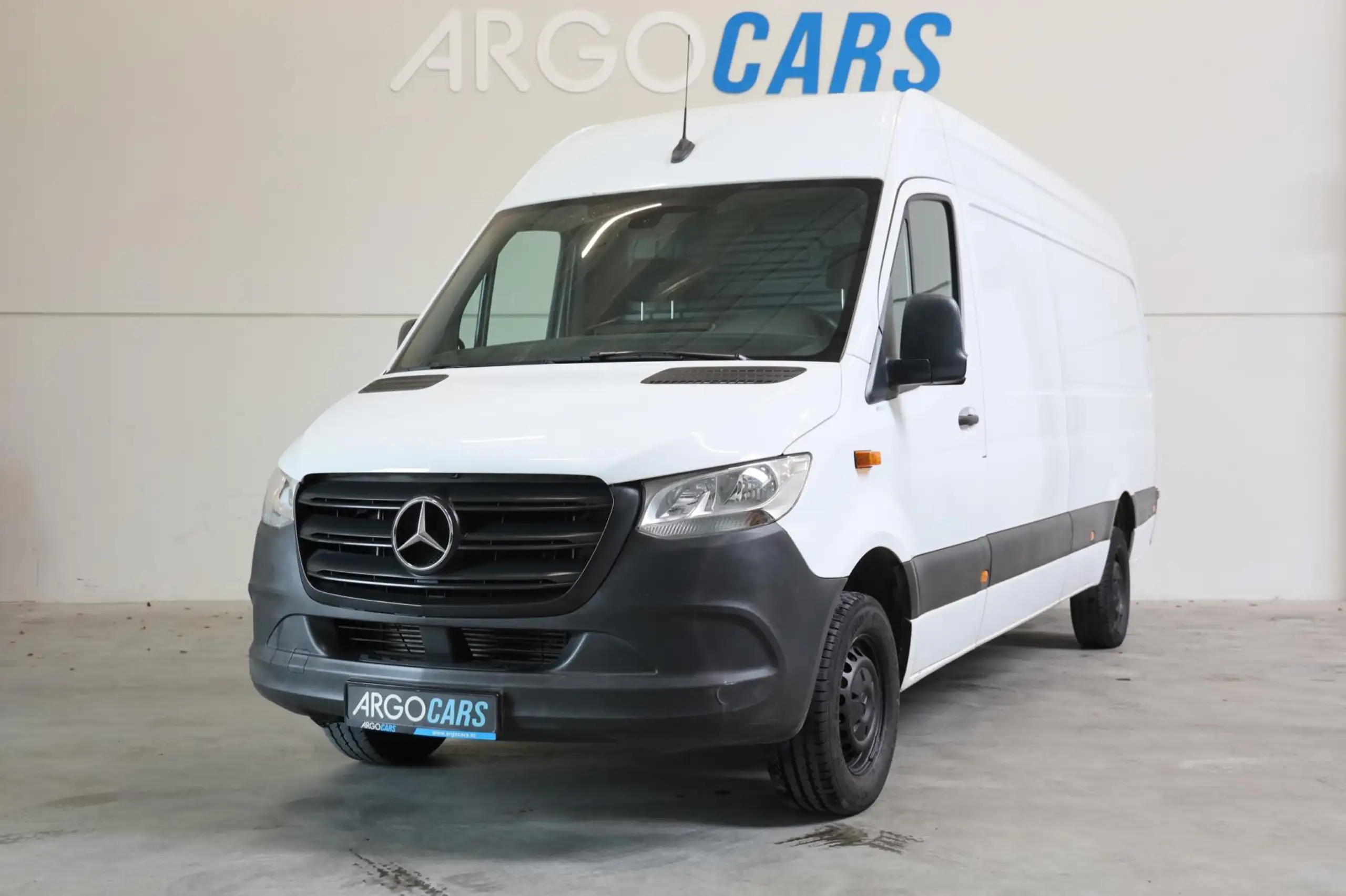 Mercedes-Benz - Sprinter