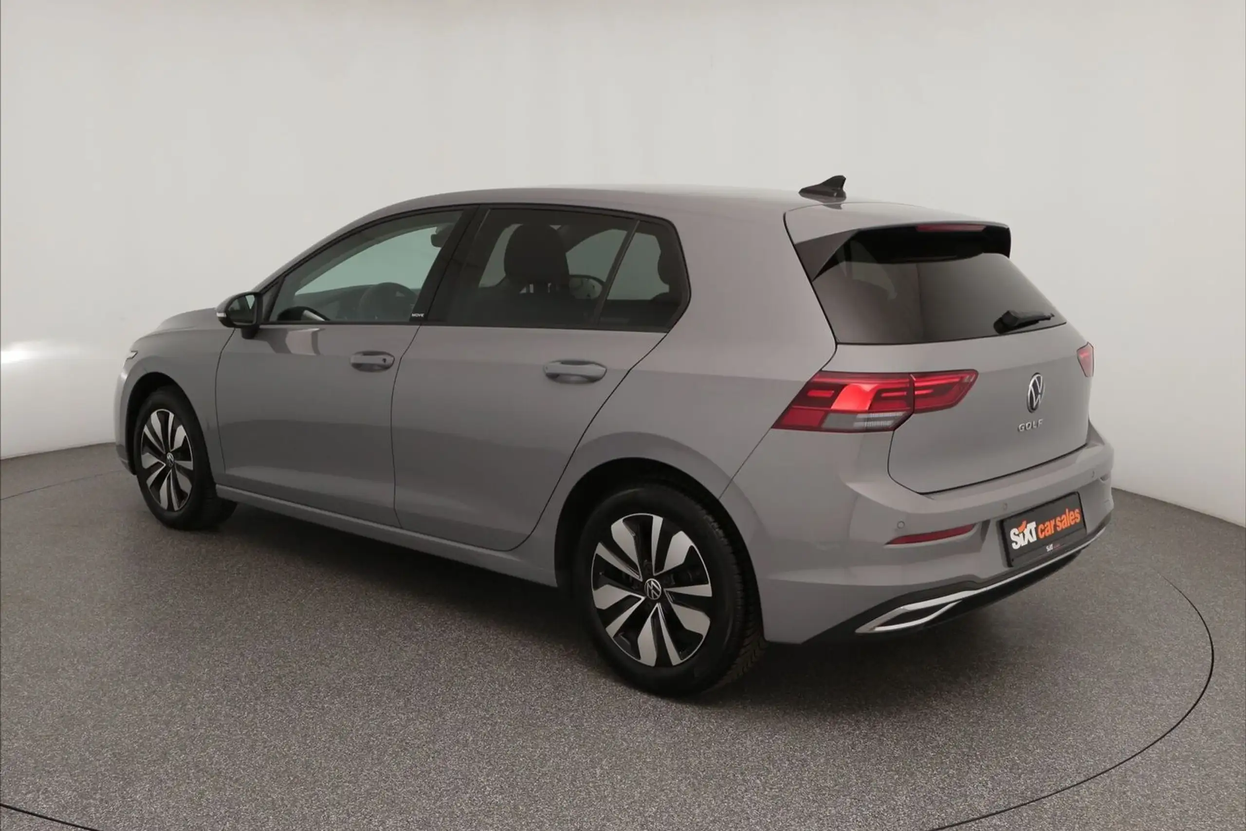 Volkswagen - Golf