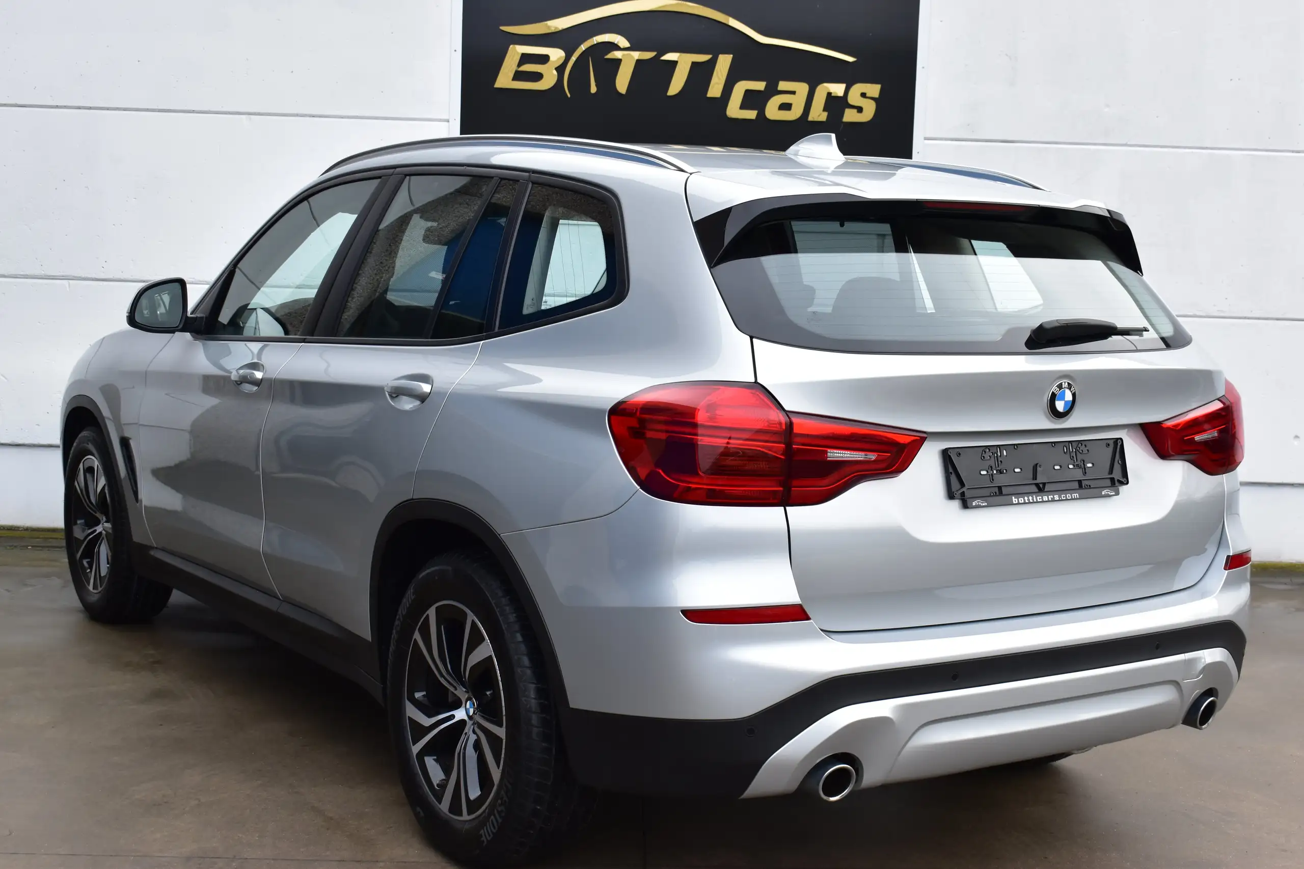 BMW - X3