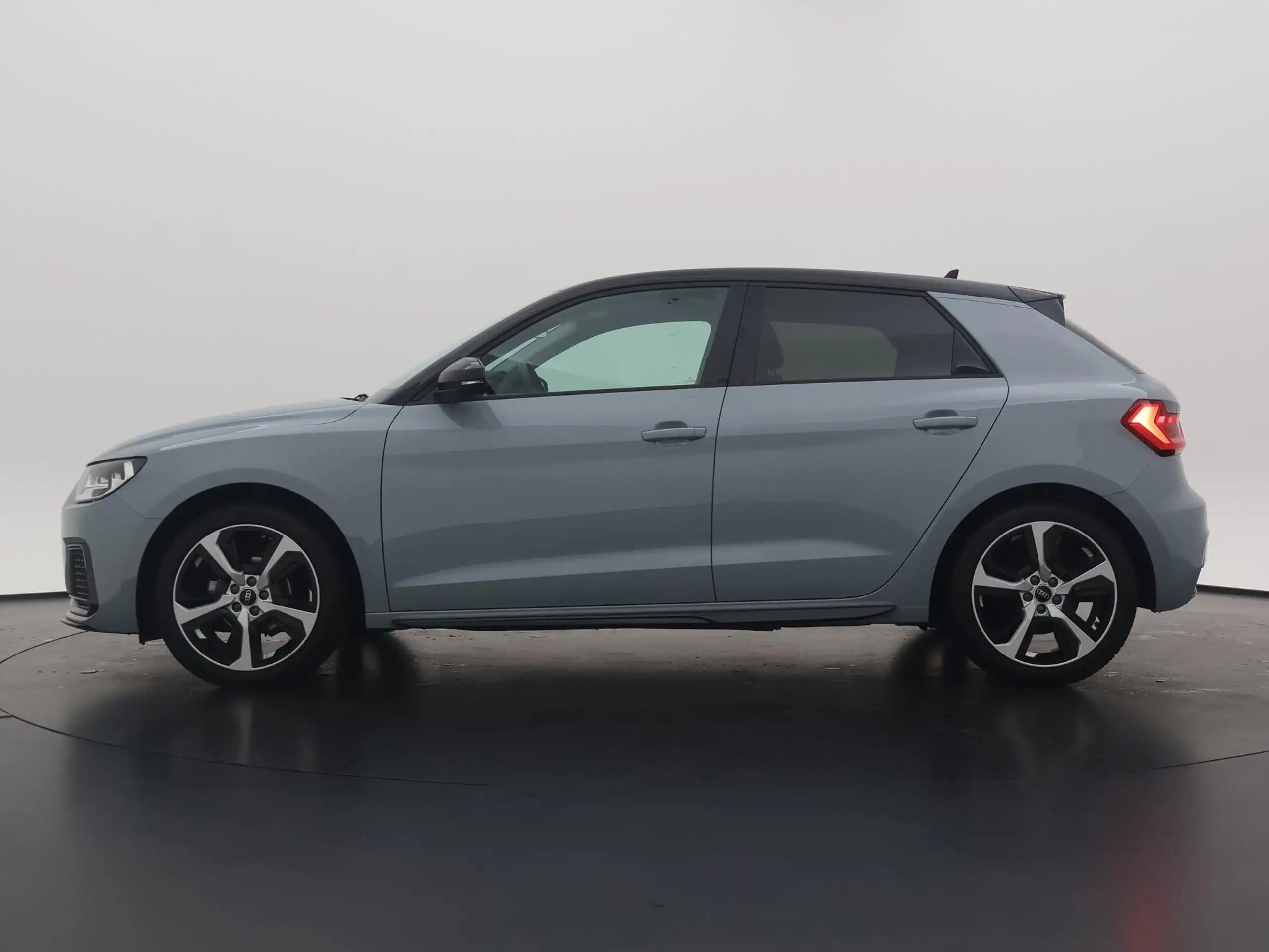 Audi - A1