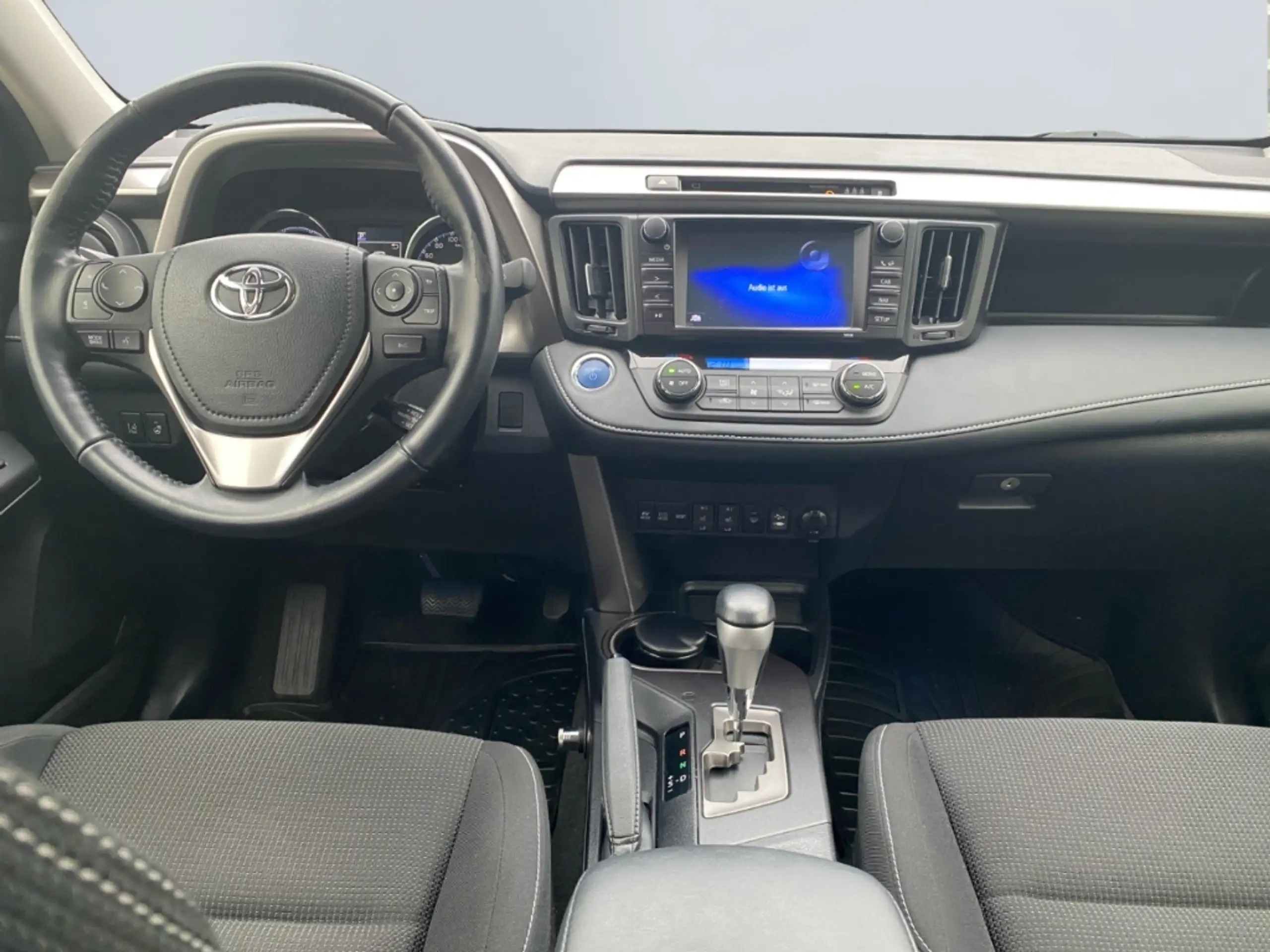 Toyota - RAV 4