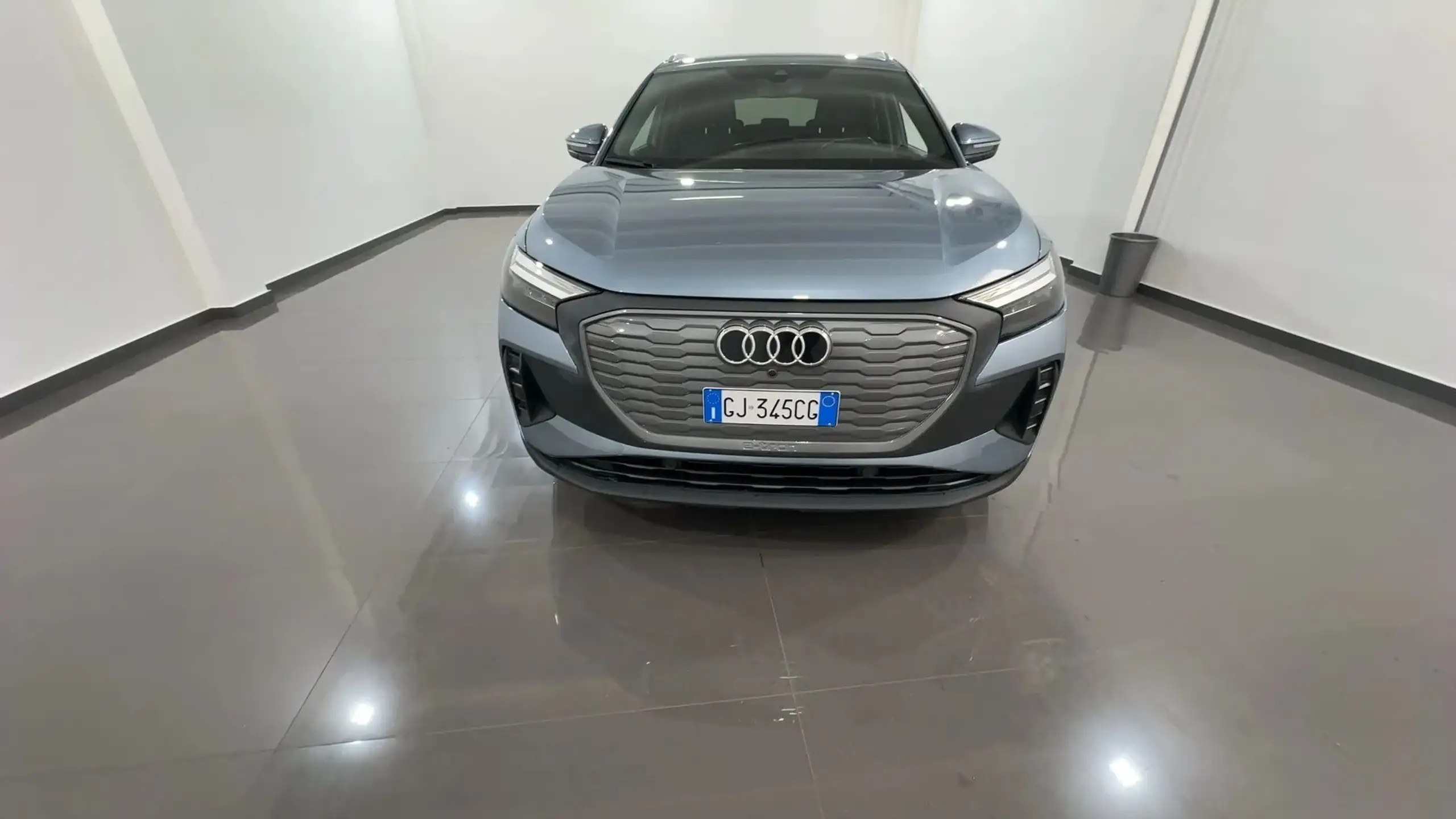 Audi - Q4 e-tron