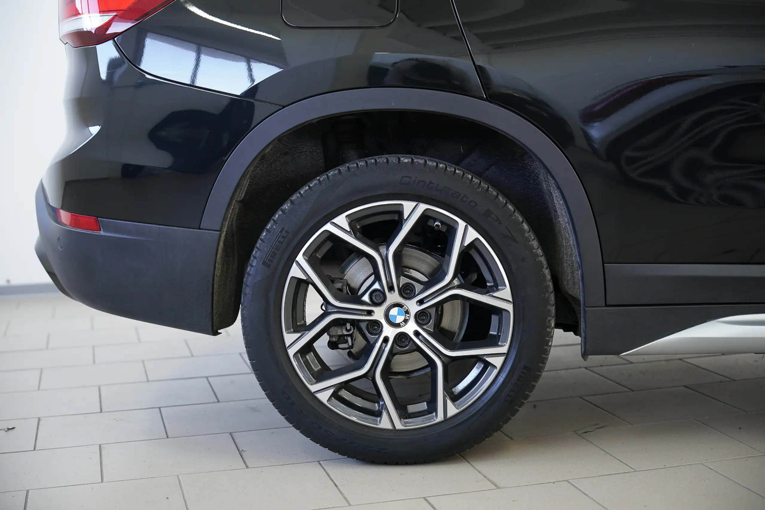 BMW - X1