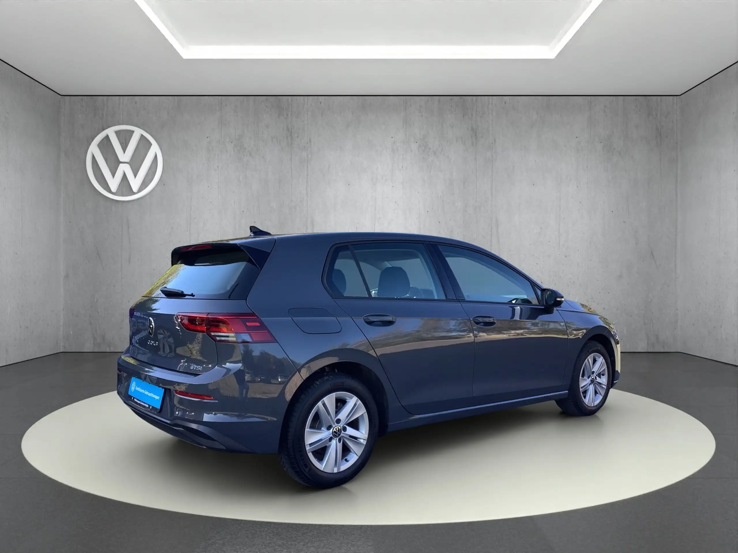 Volkswagen - Golf