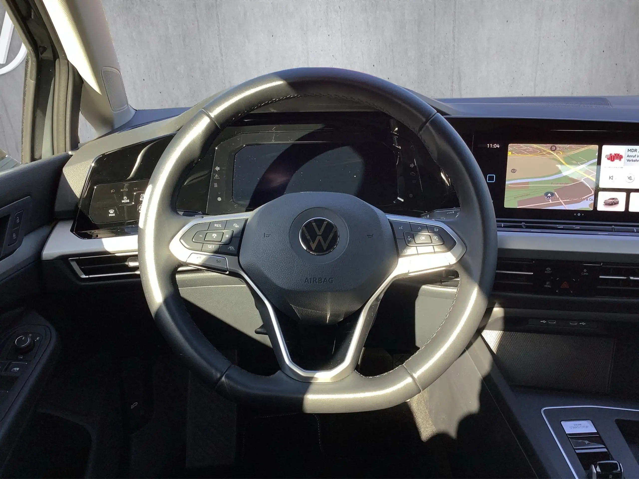 Volkswagen - Golf