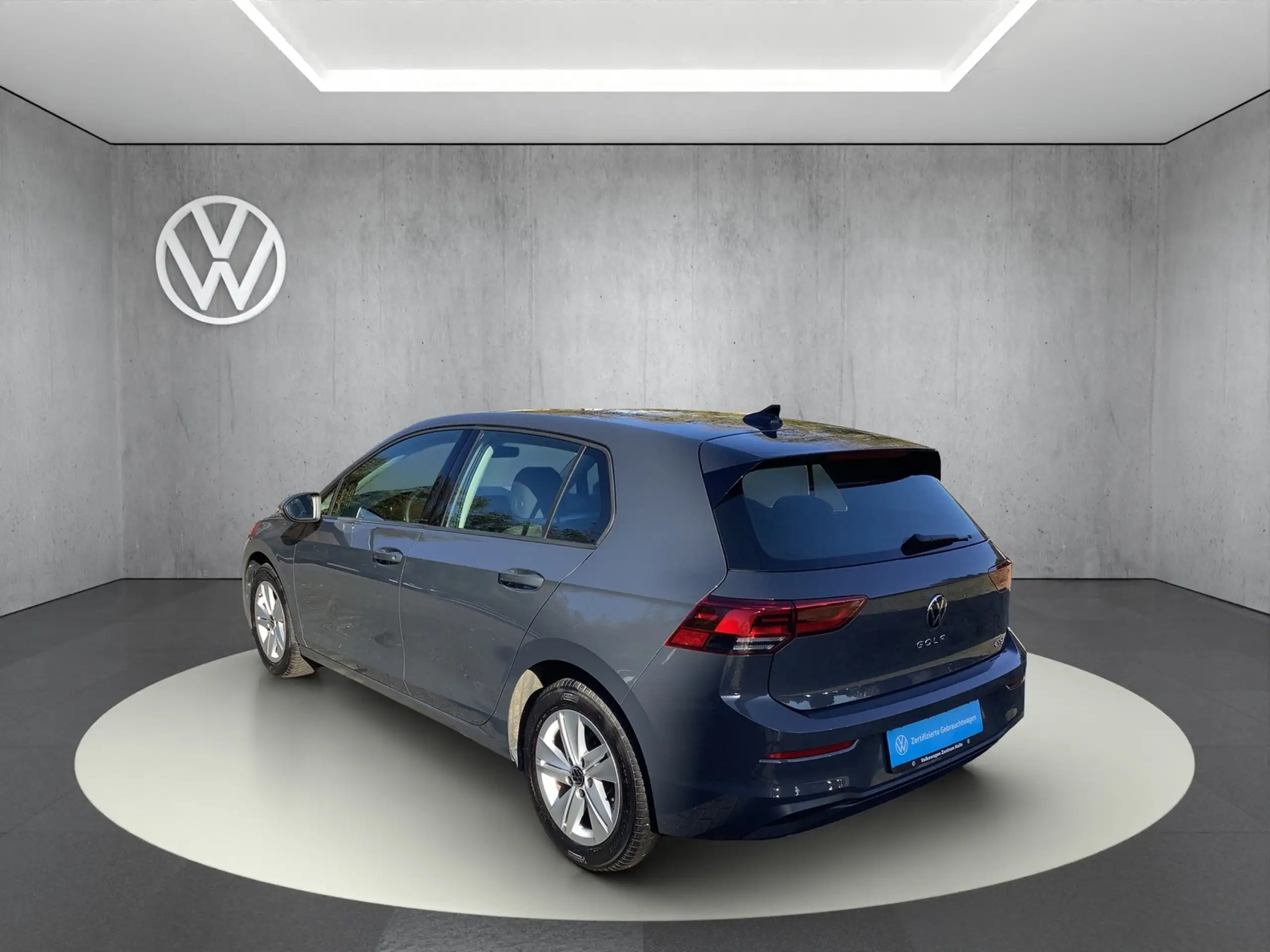 Volkswagen - Golf