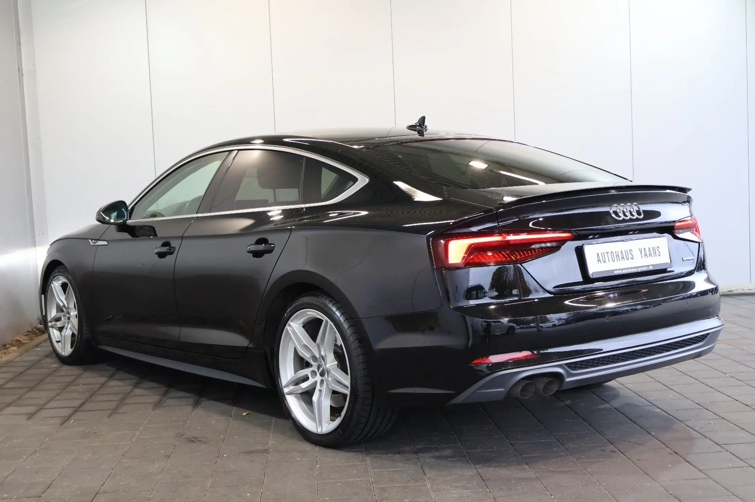 Audi - A5