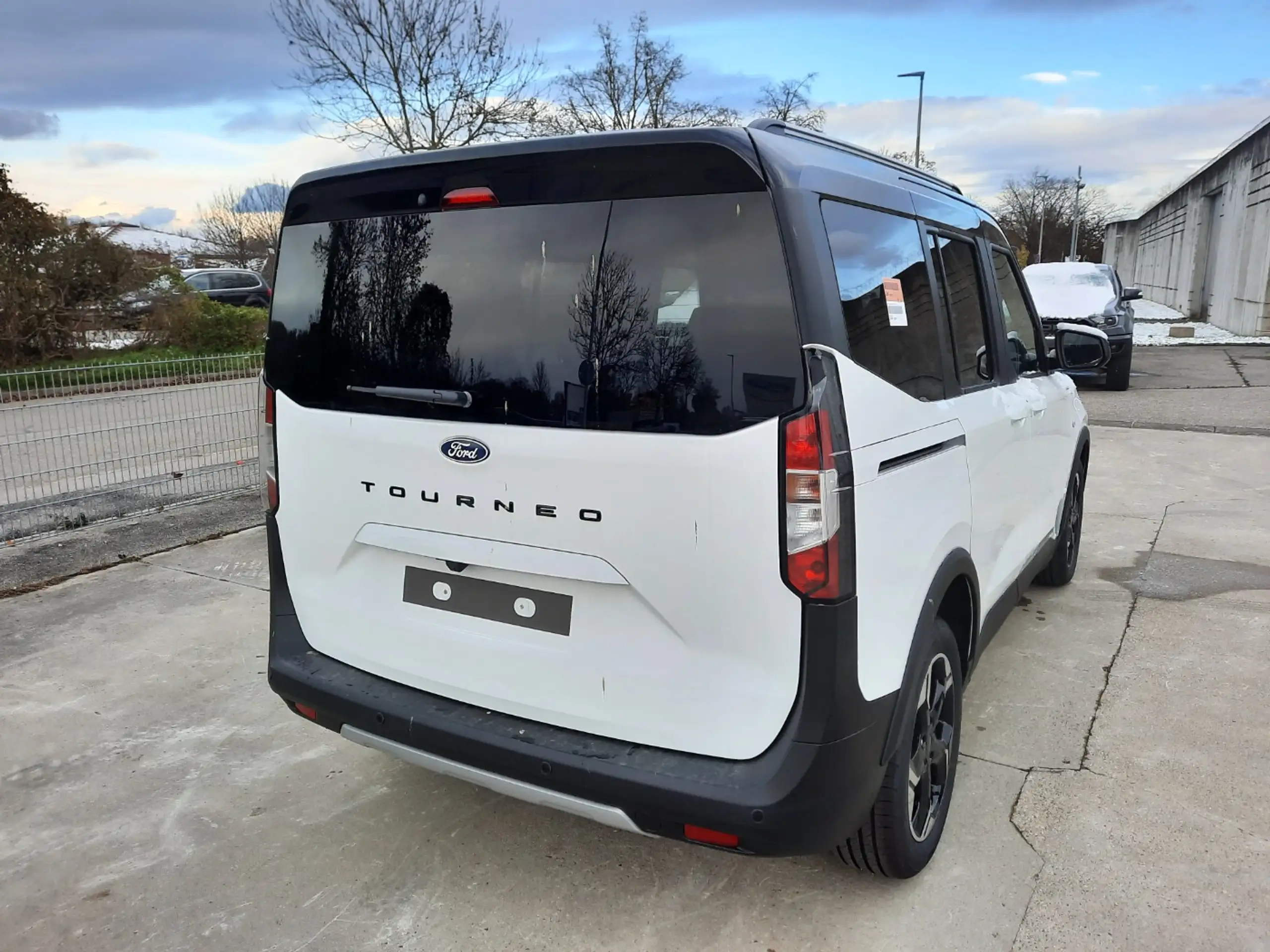 Ford - Tourneo Courier