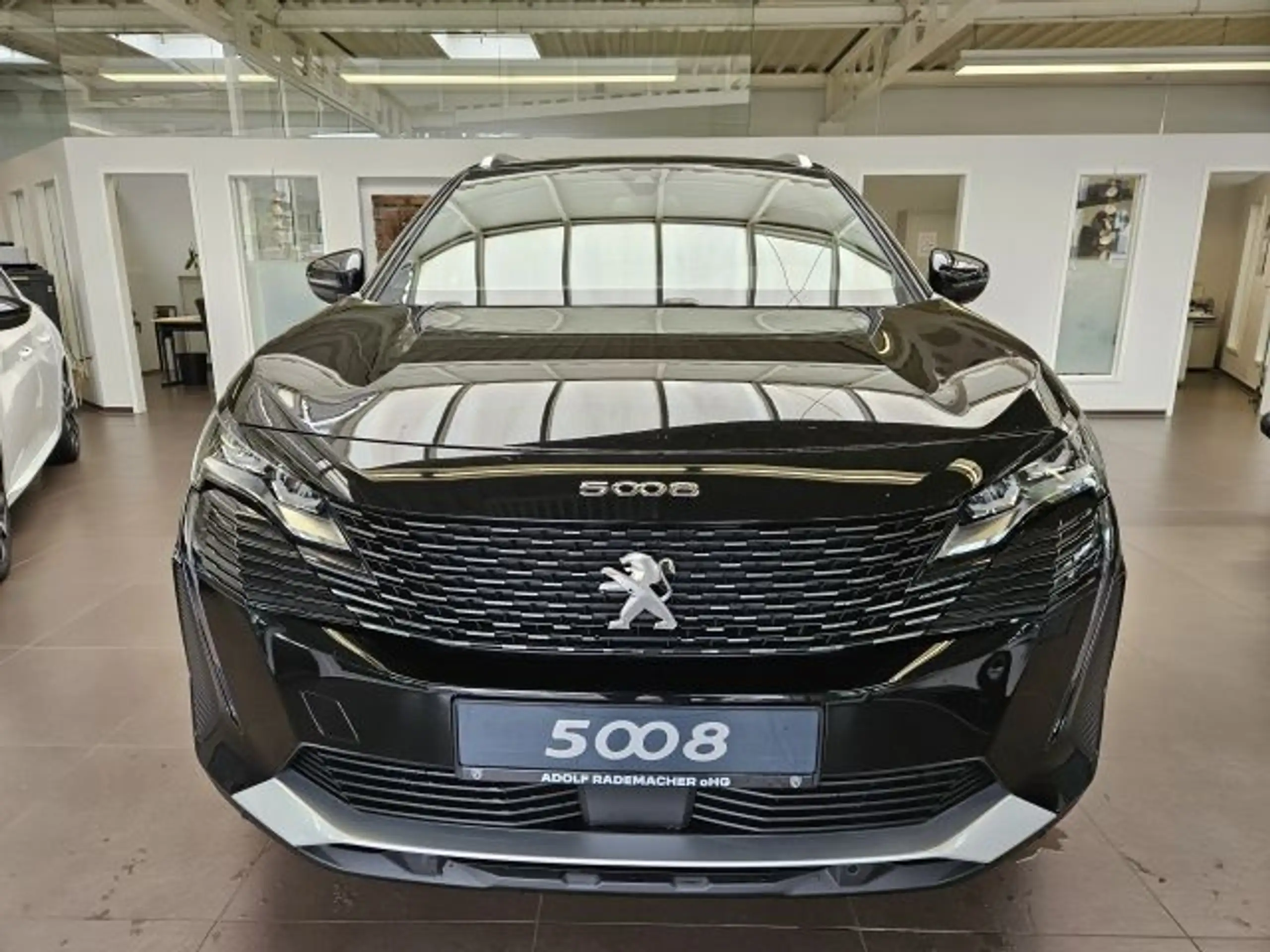 Peugeot - 5008