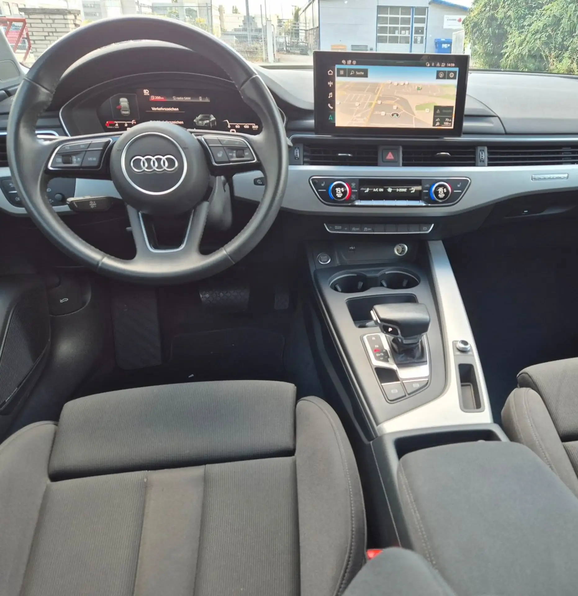 Audi - A4