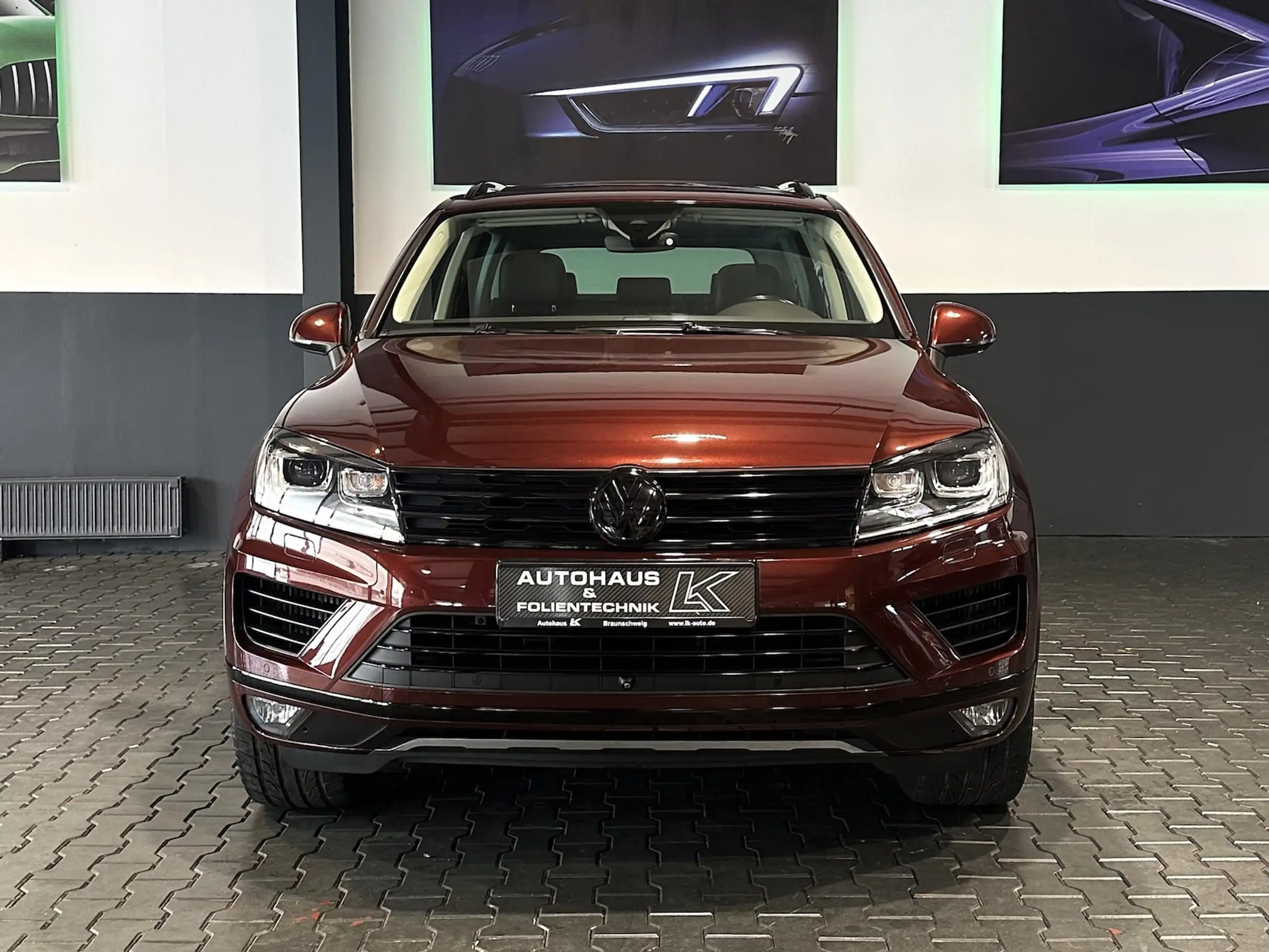 Volkswagen - Touareg