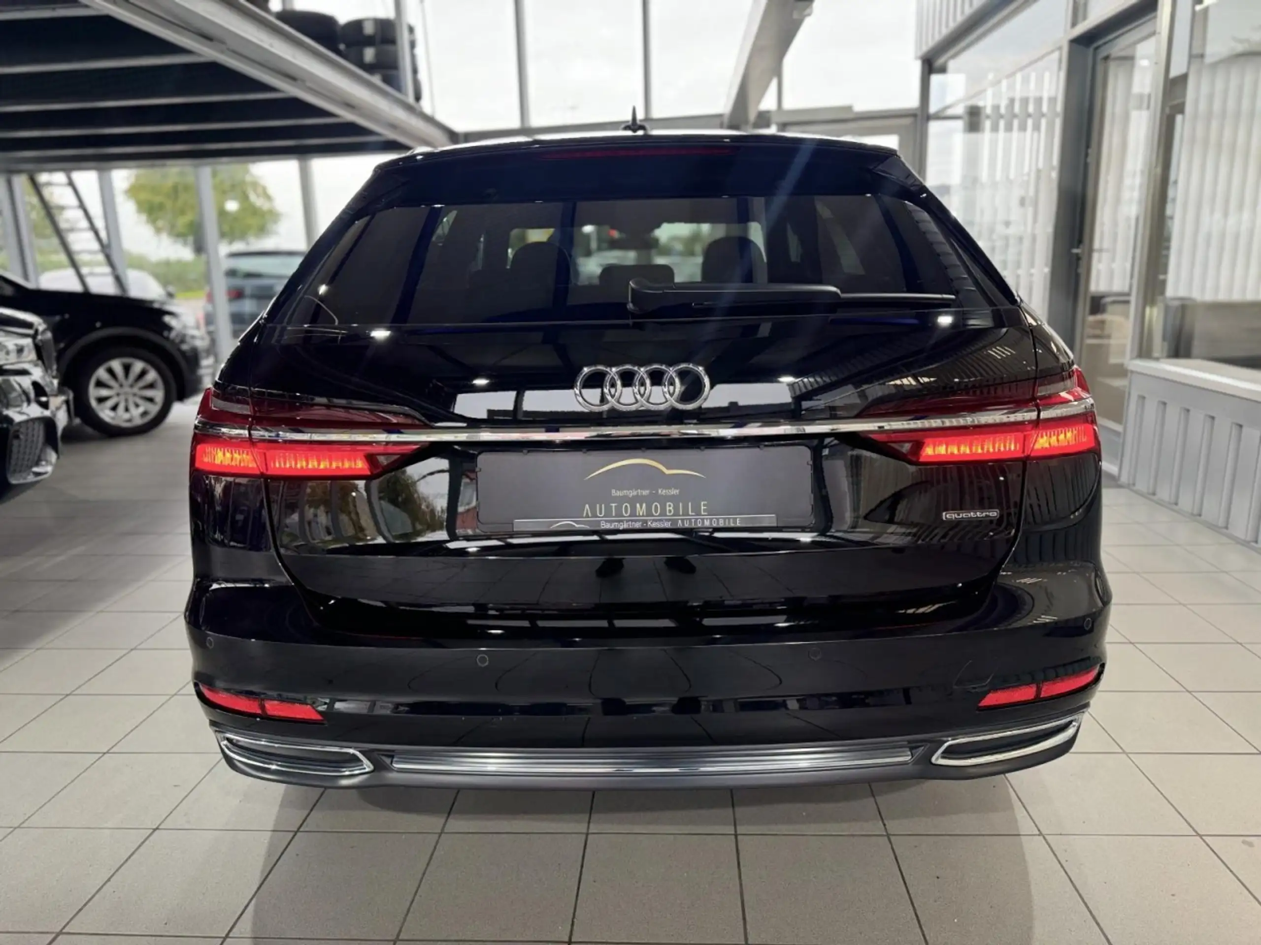 Audi - A6