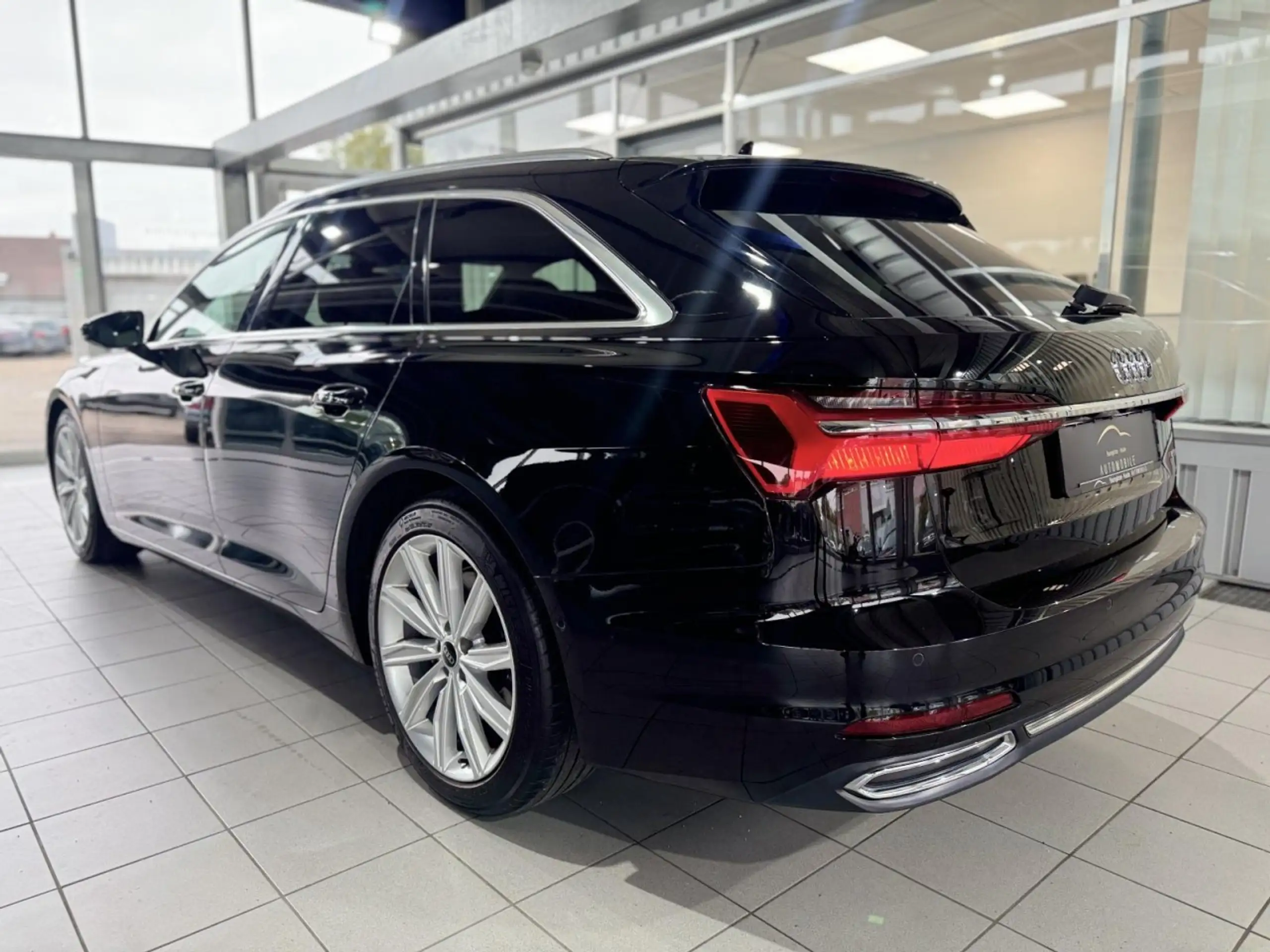 Audi - A6