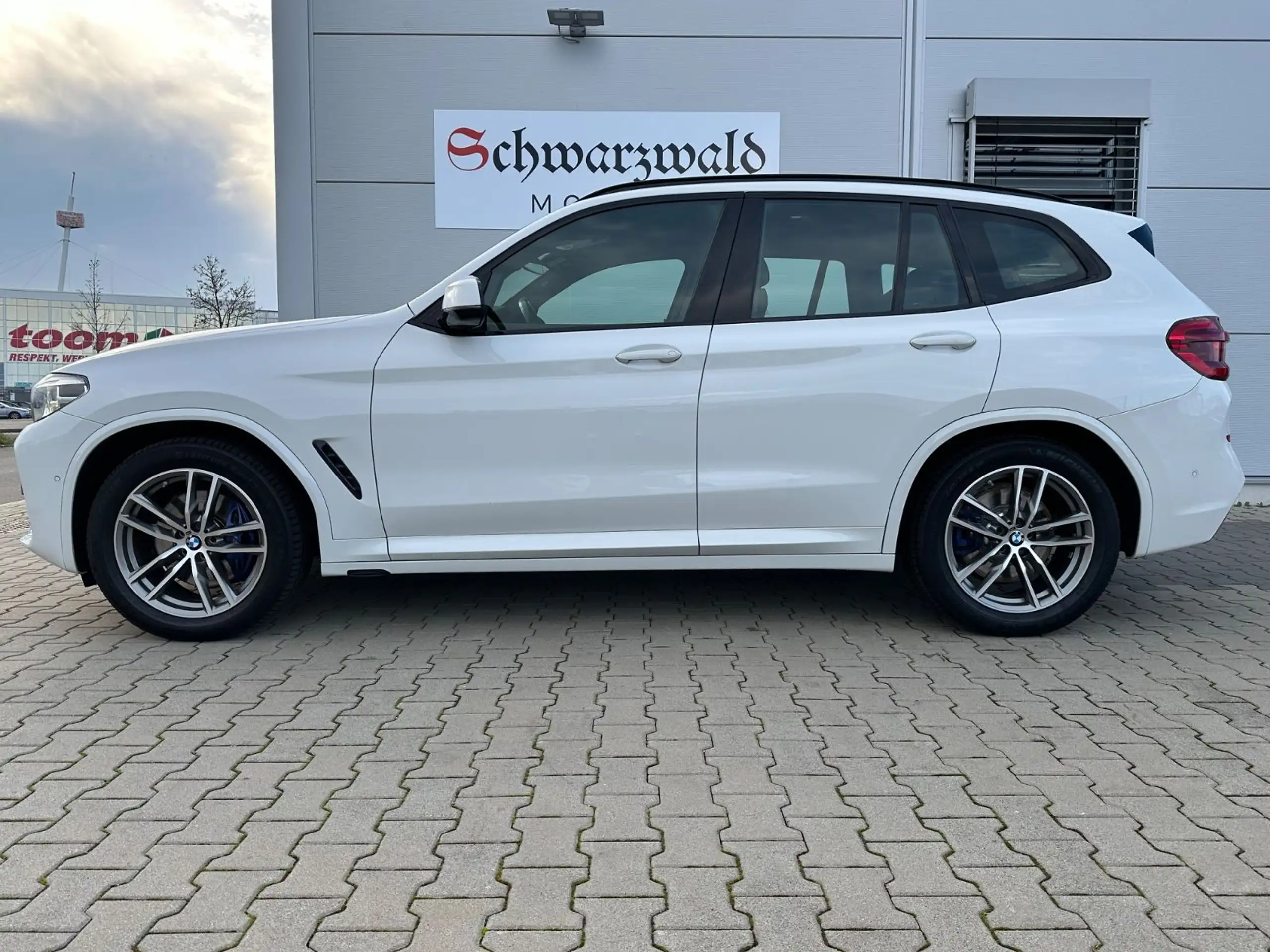 BMW - X3