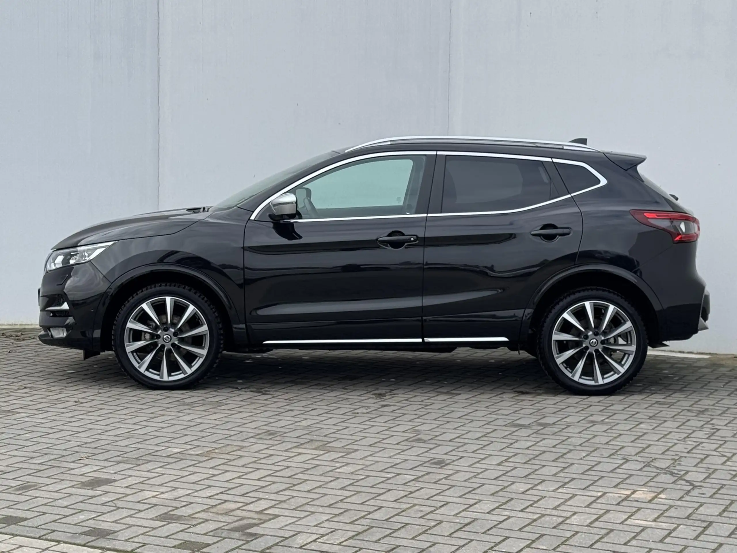 Nissan - Qashqai