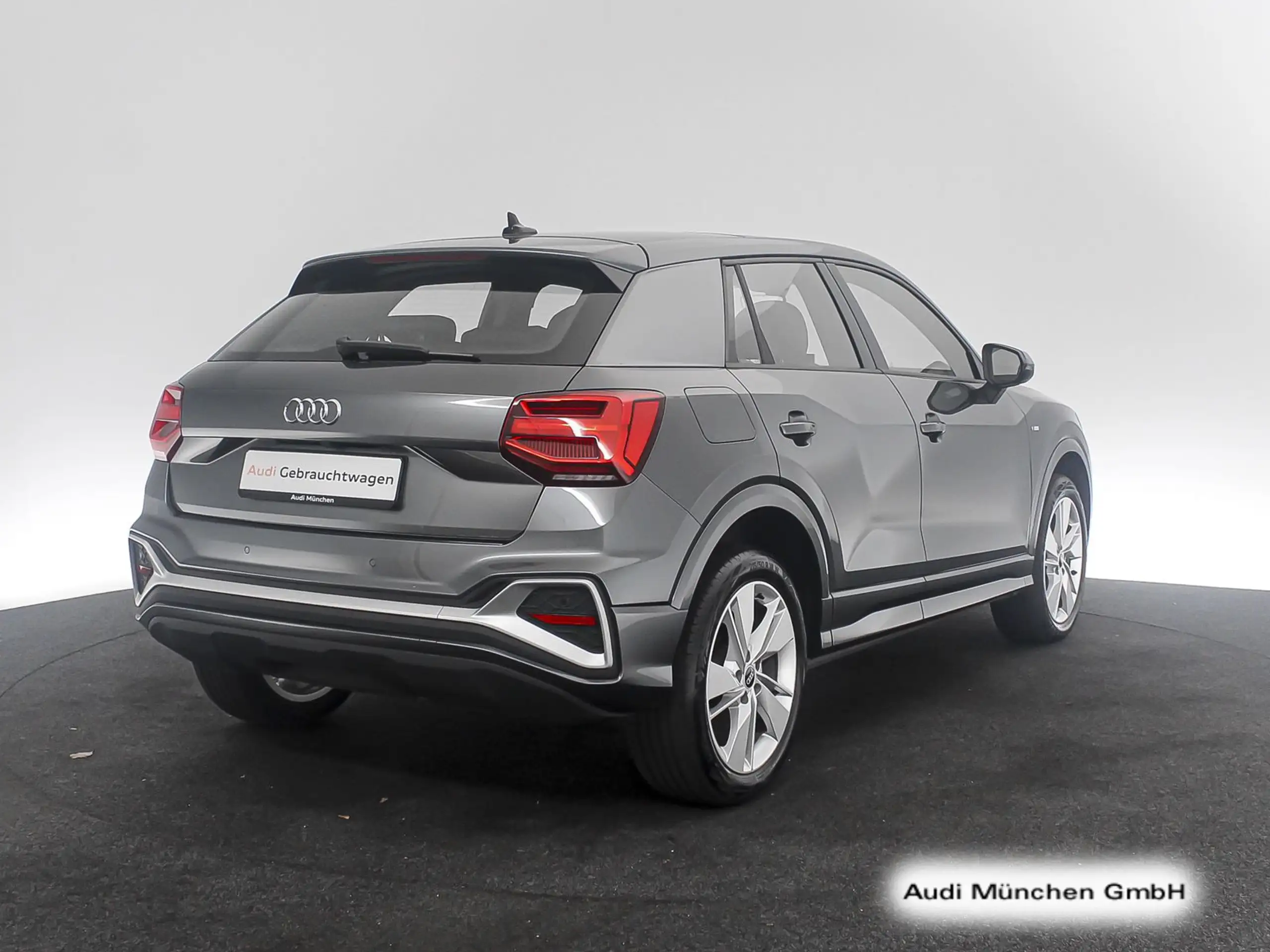 Audi - Q2