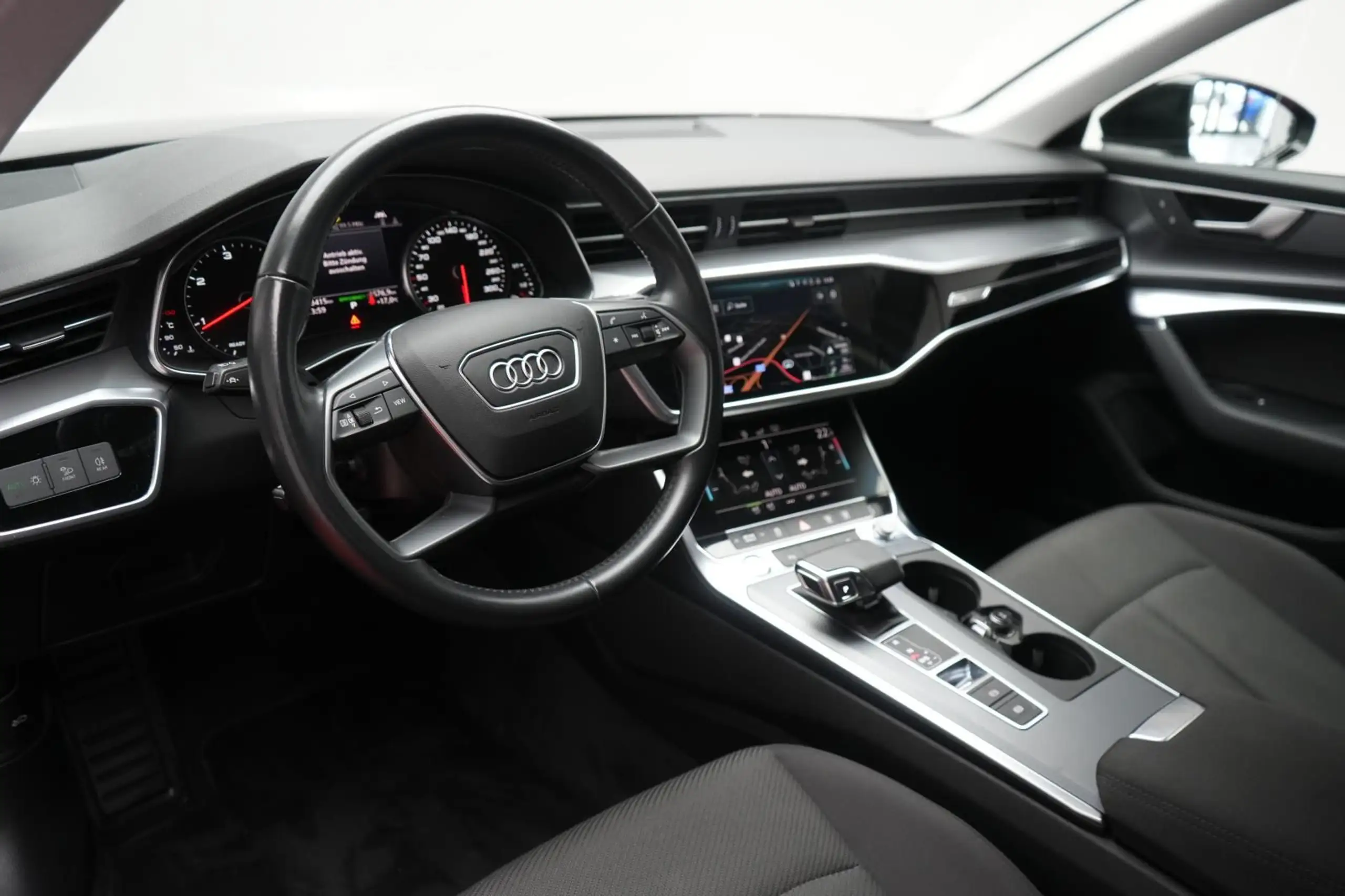 Audi - A6