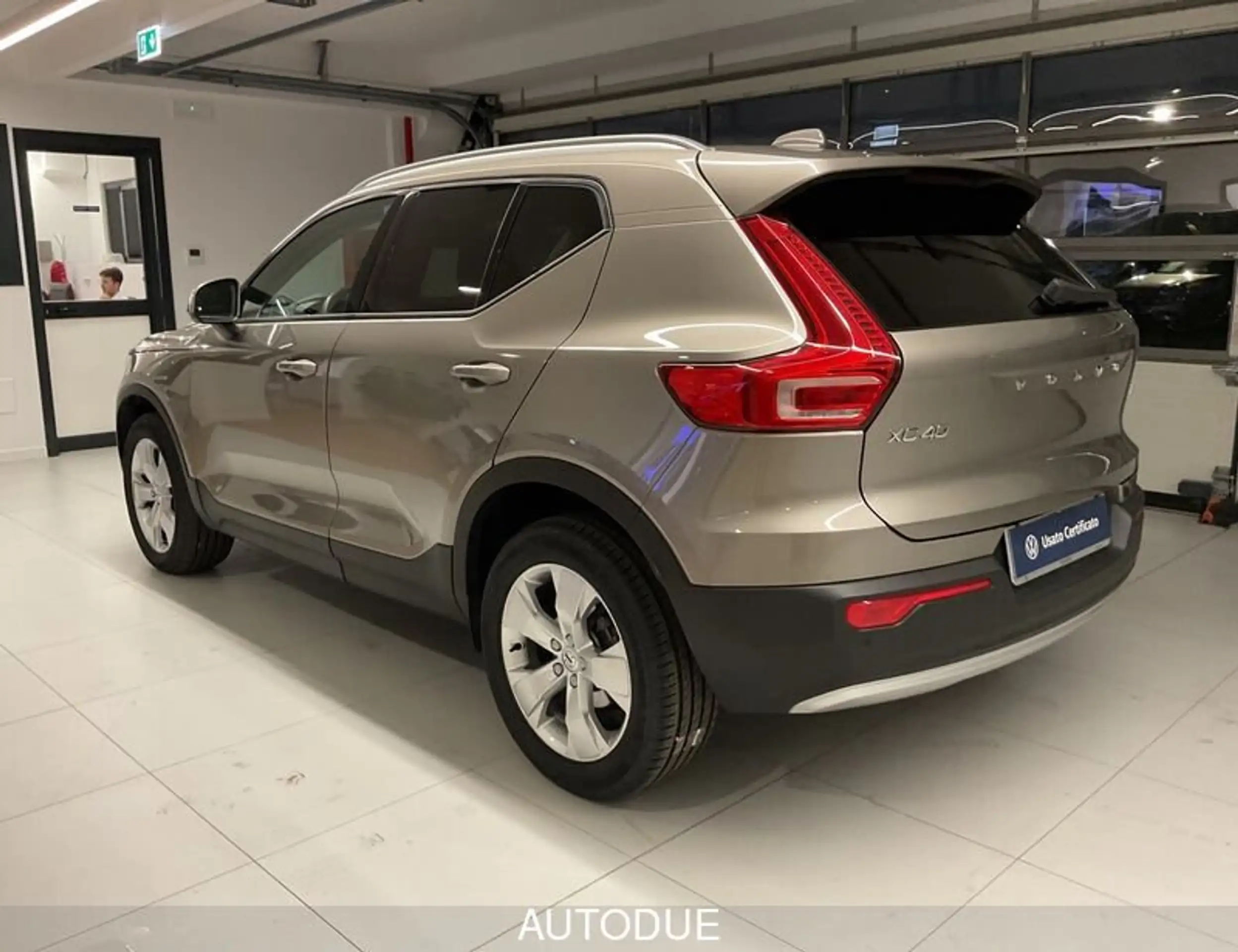 Volvo - XC40