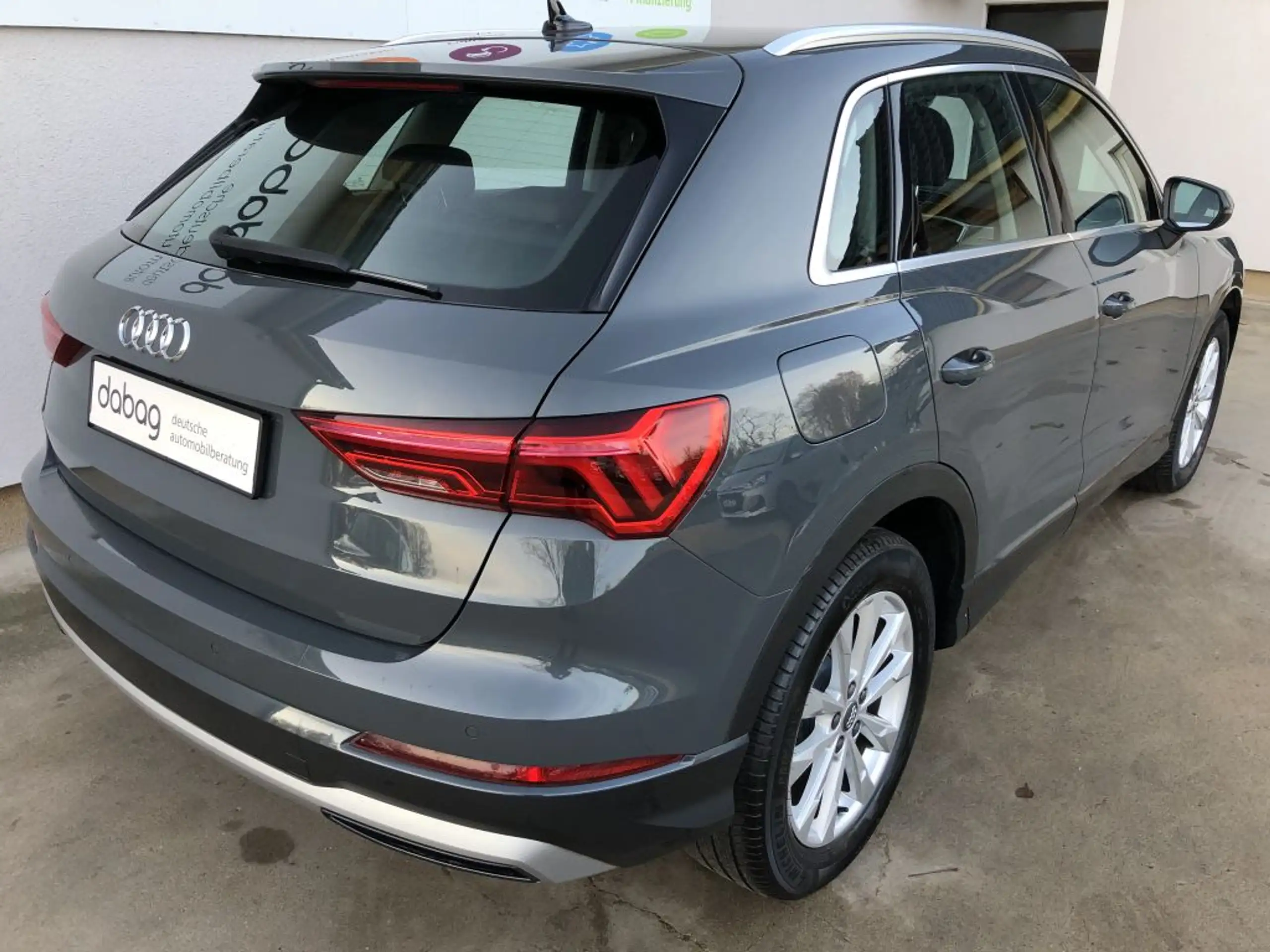 Audi - Q3