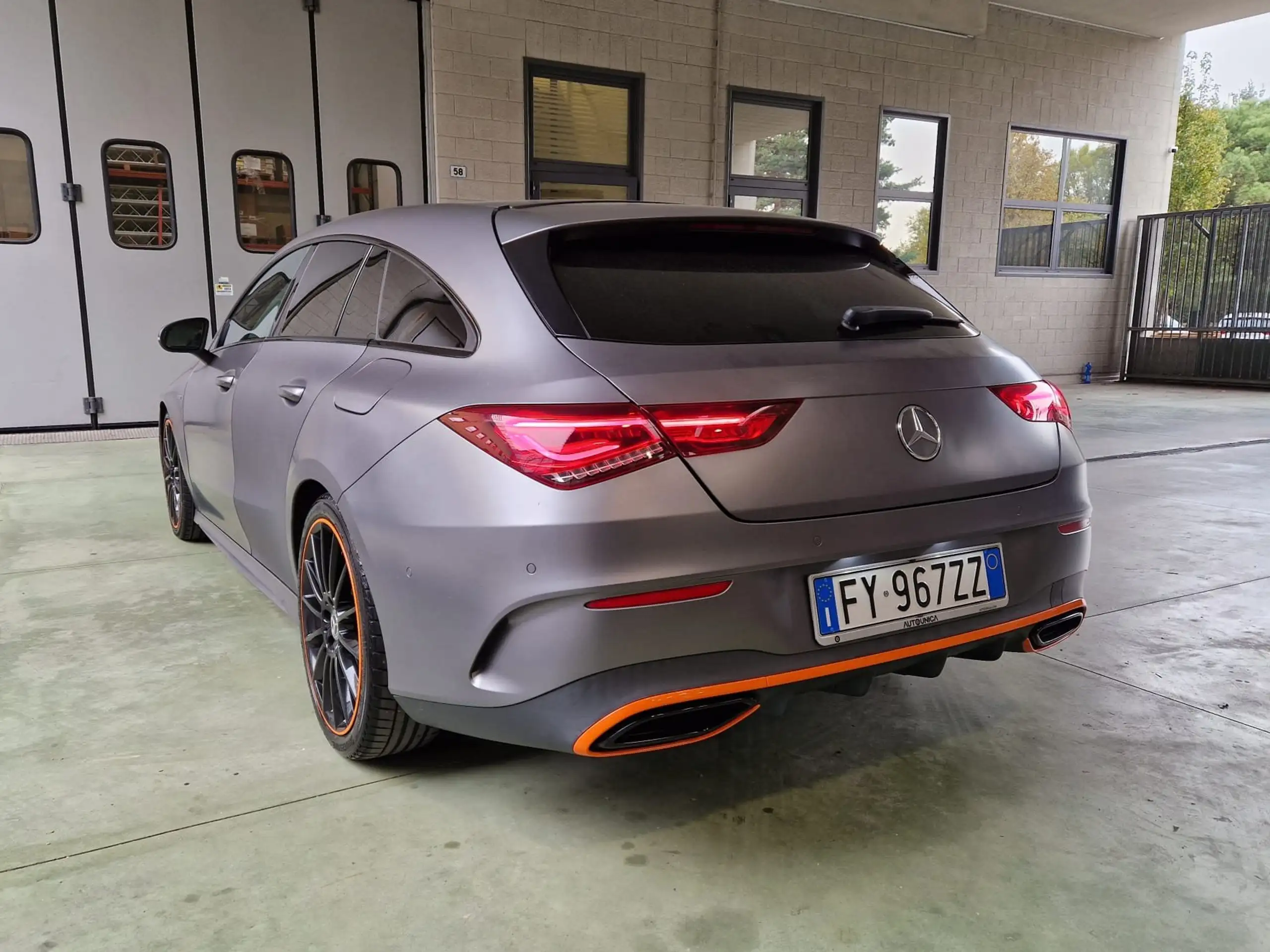 Mercedes-Benz - CLA 180