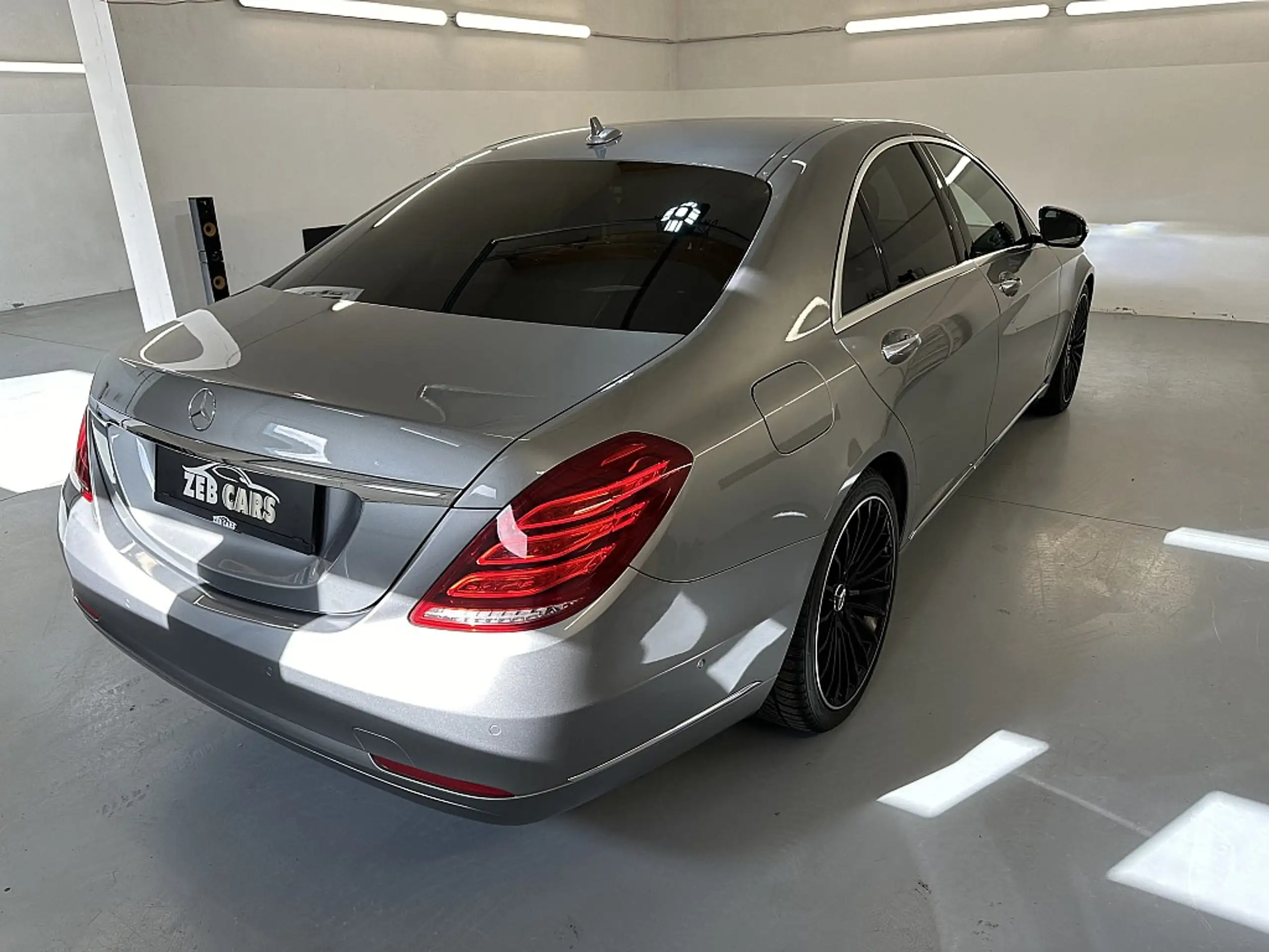 Mercedes-Benz - S 350