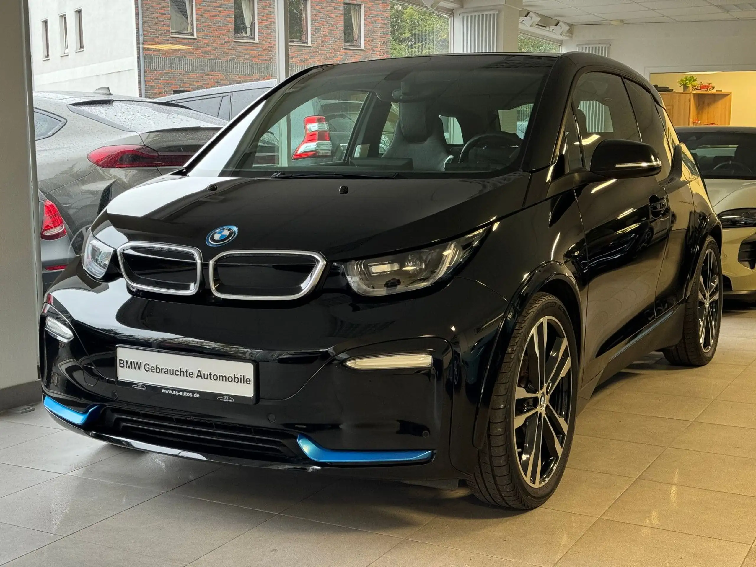 BMW - i3