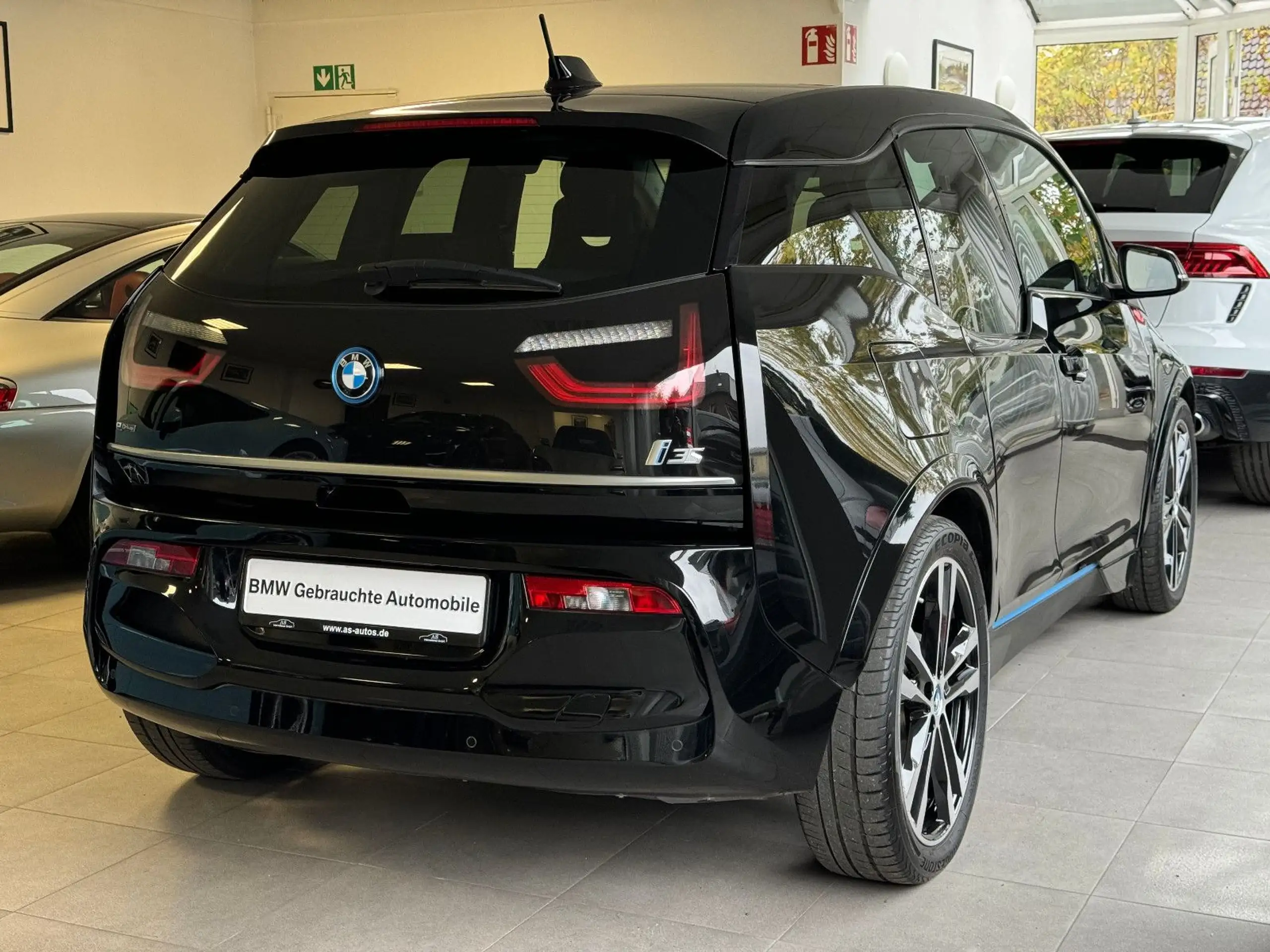 BMW - i3