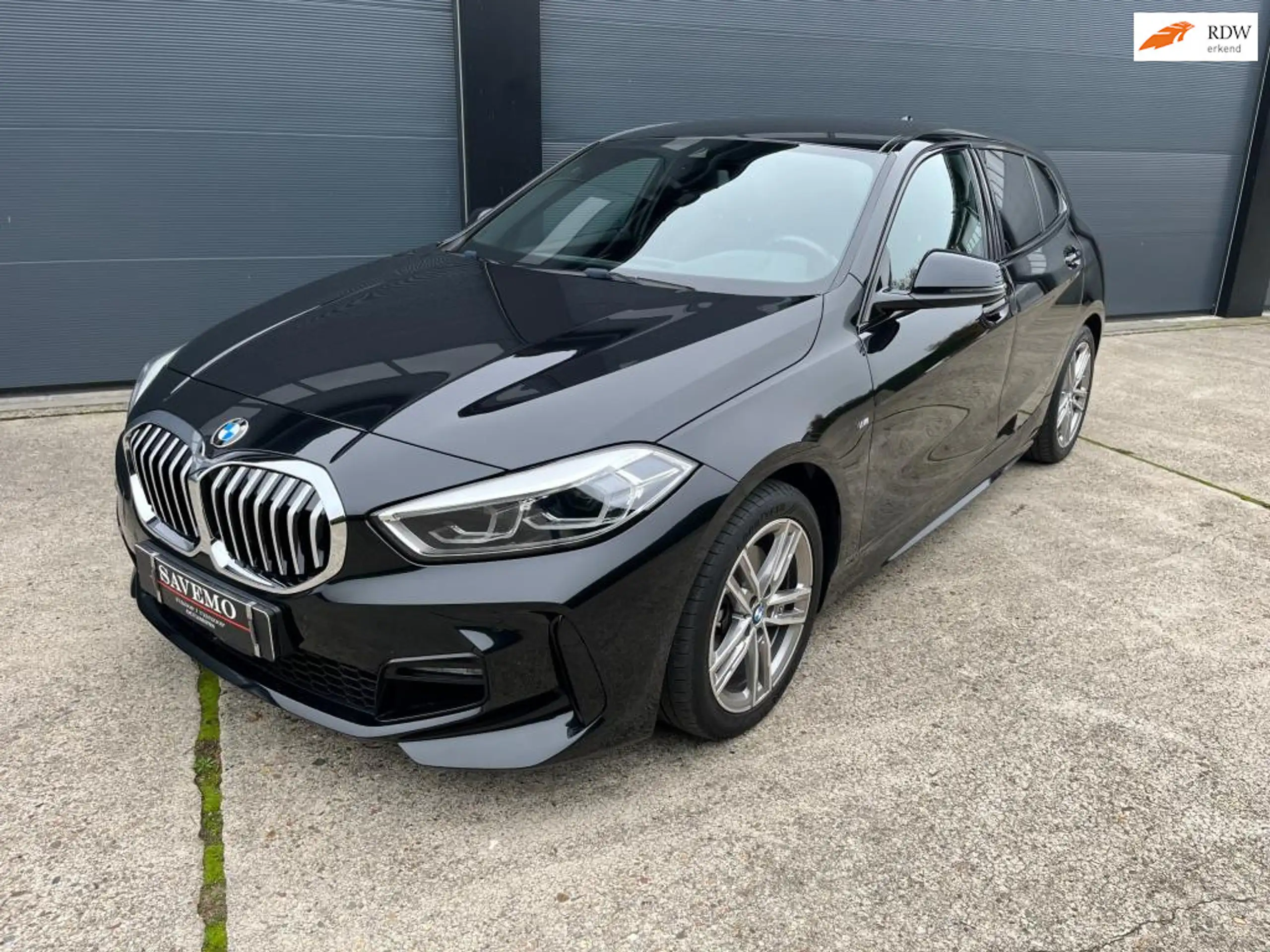 BMW 118 2021