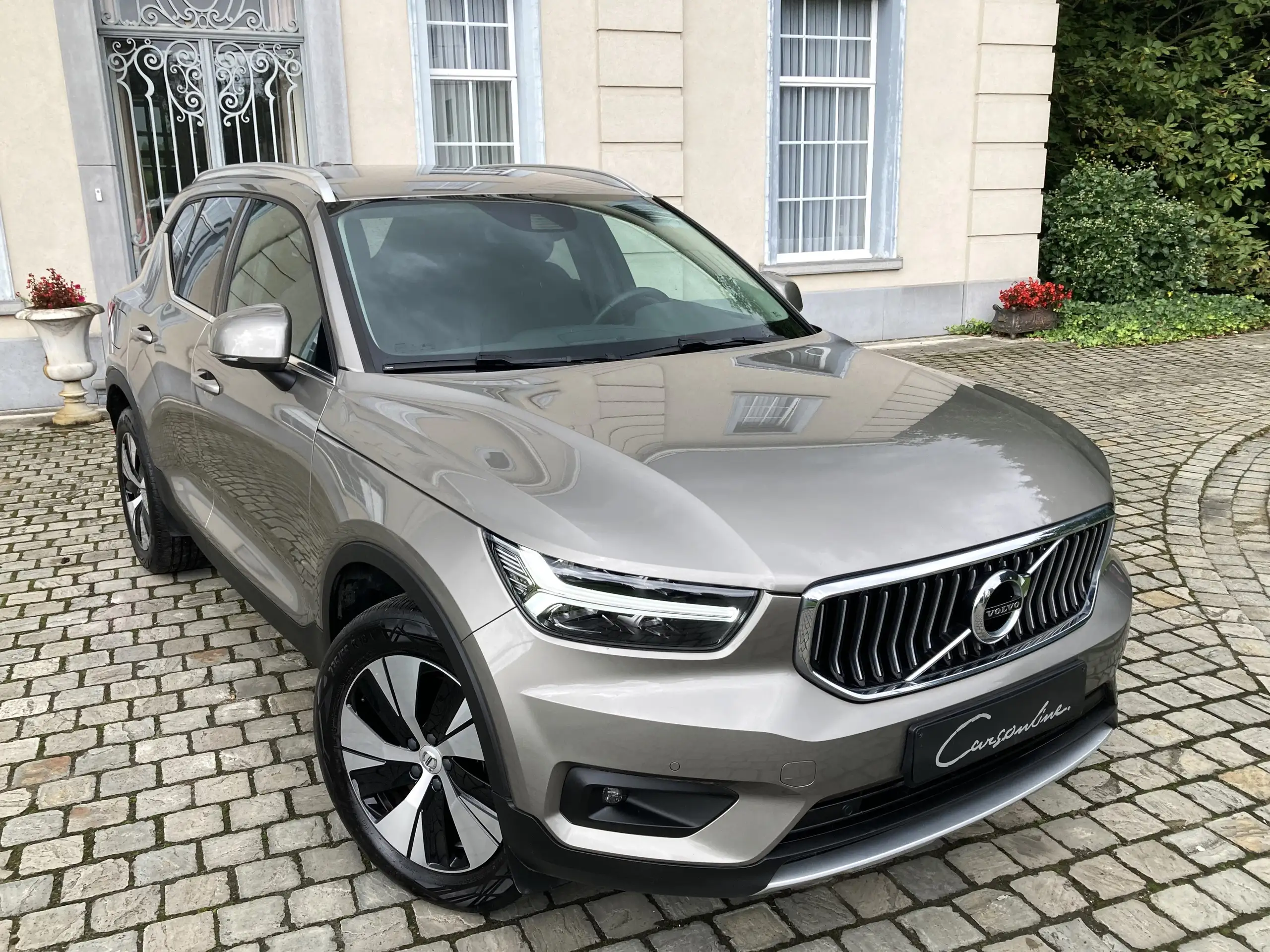 Volvo - XC40